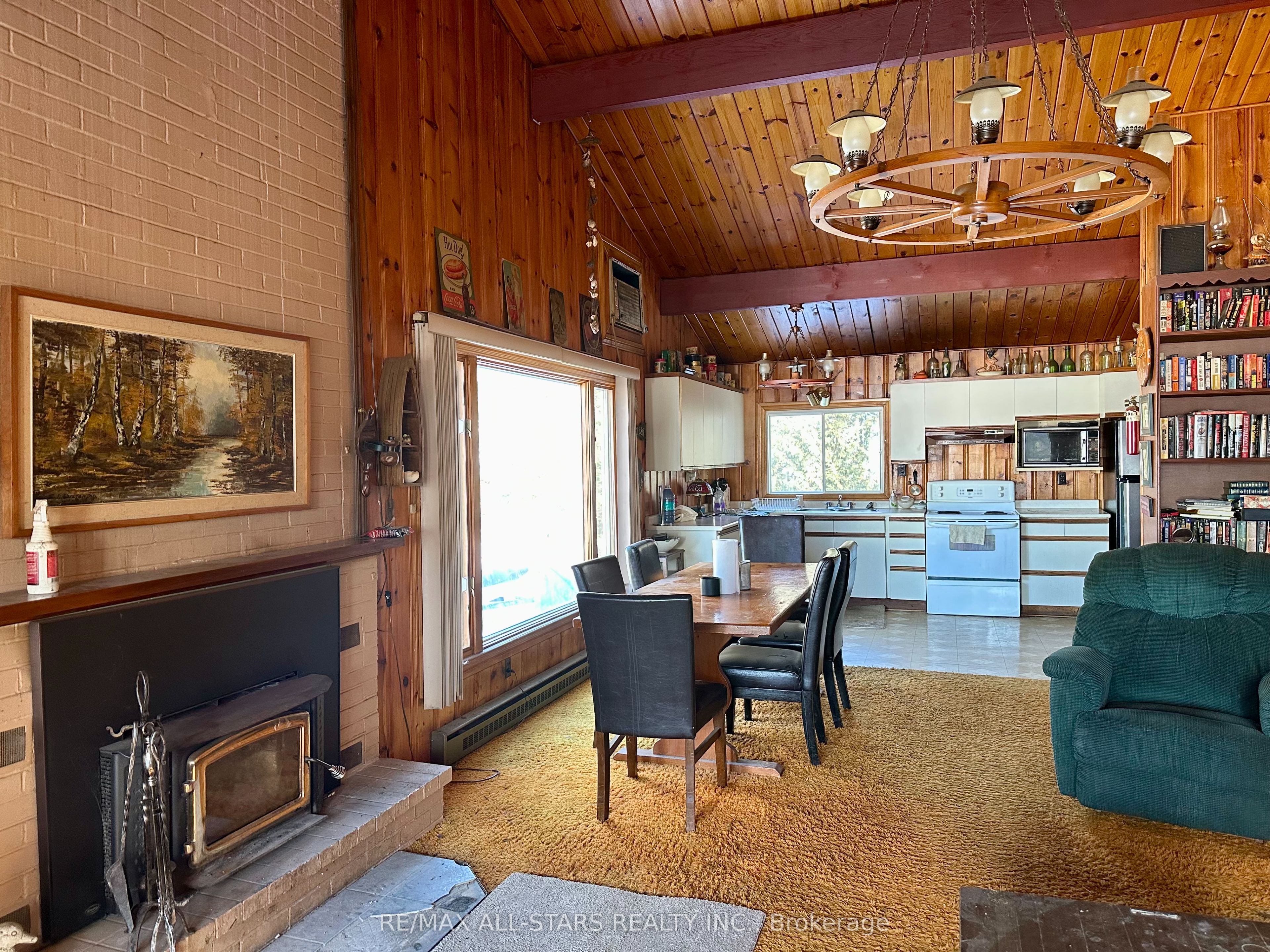 68 Sunset Court Property Photo 8