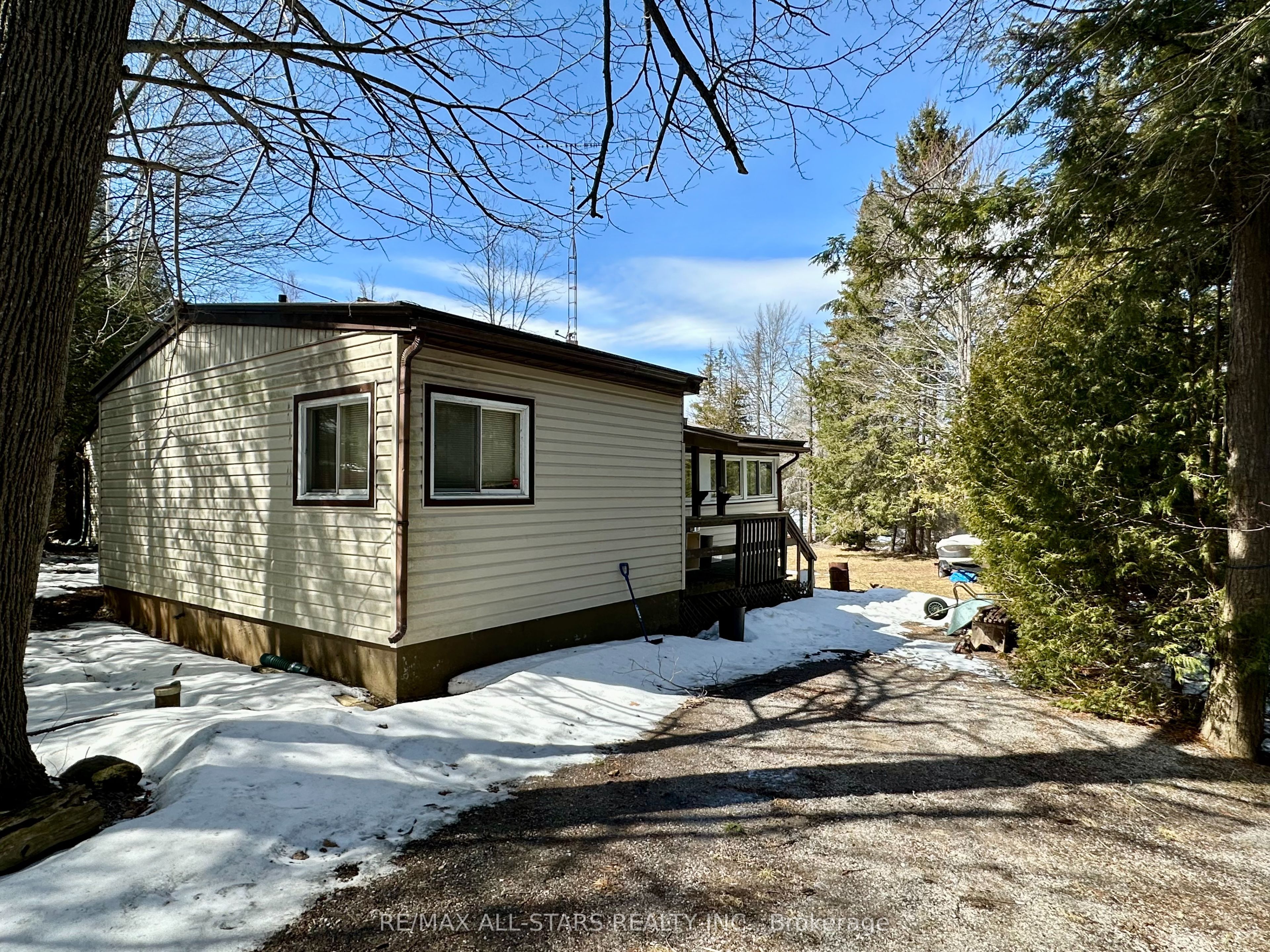 68 Sunset Court Property Photo 19