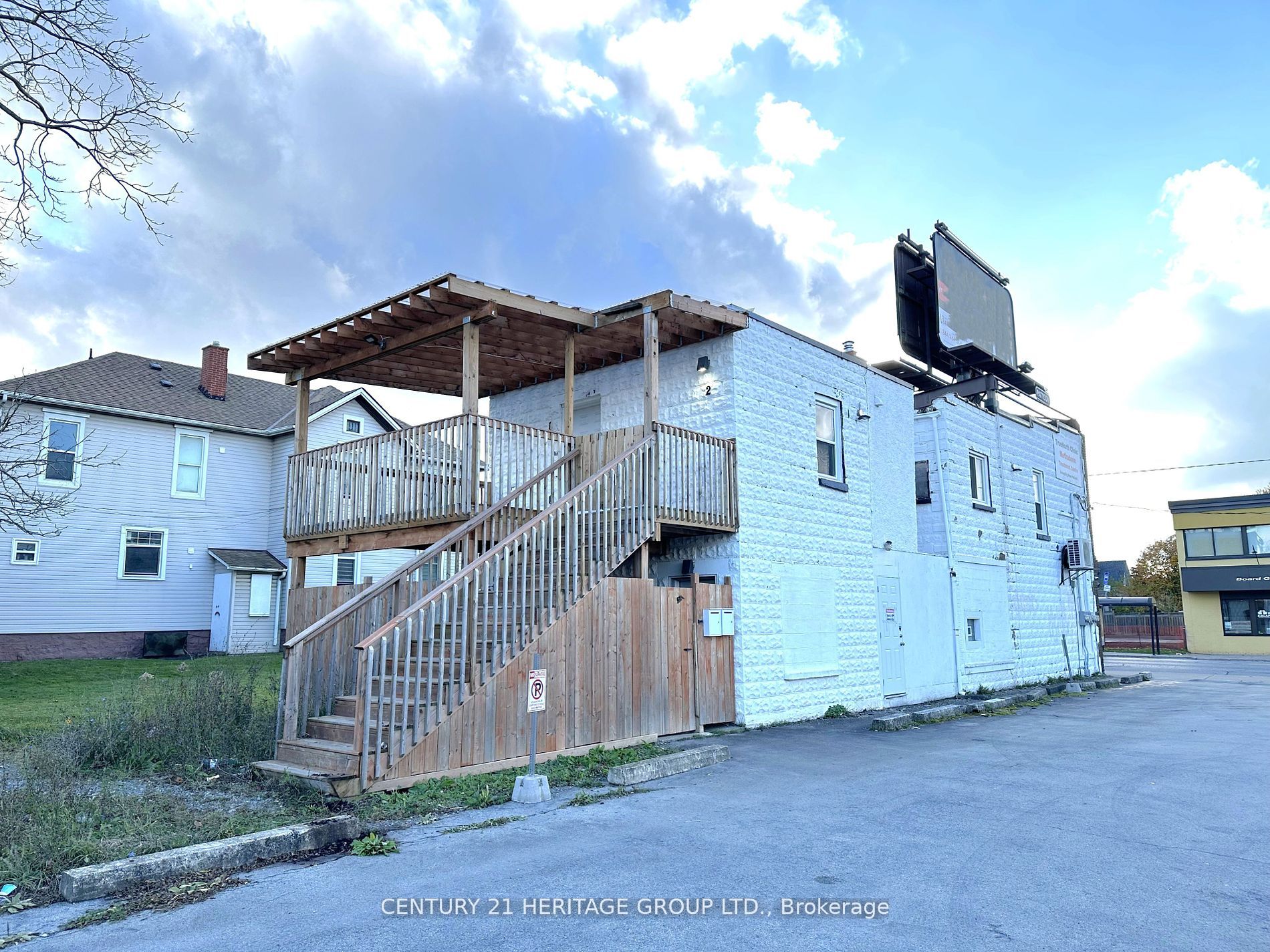5002 Victoria Avenue Property Photo 15