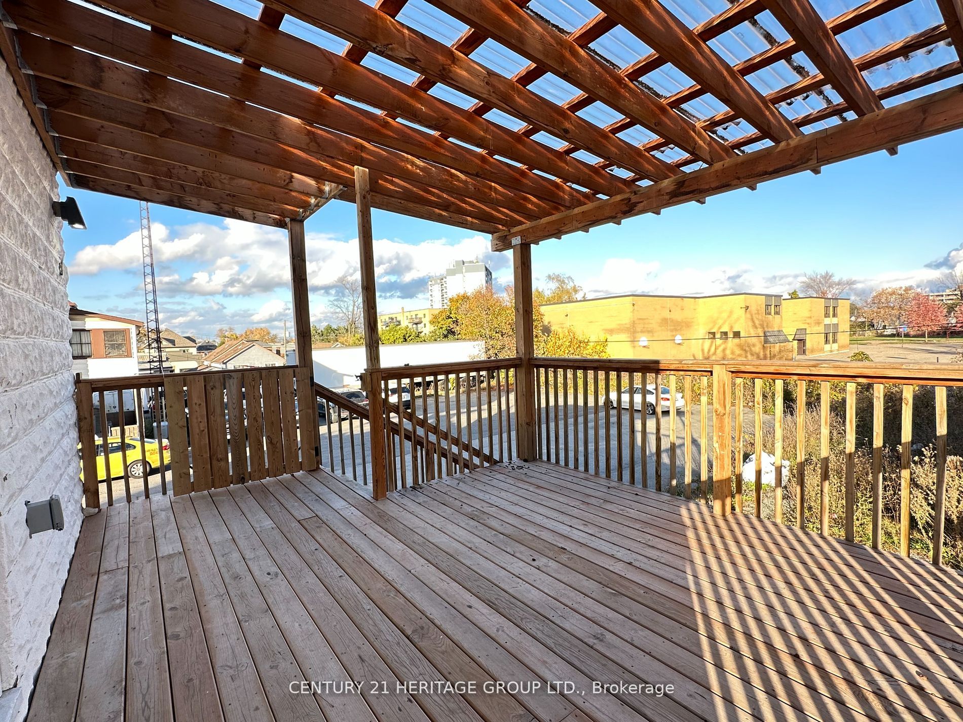 5002 Victoria Avenue Property Photo 25