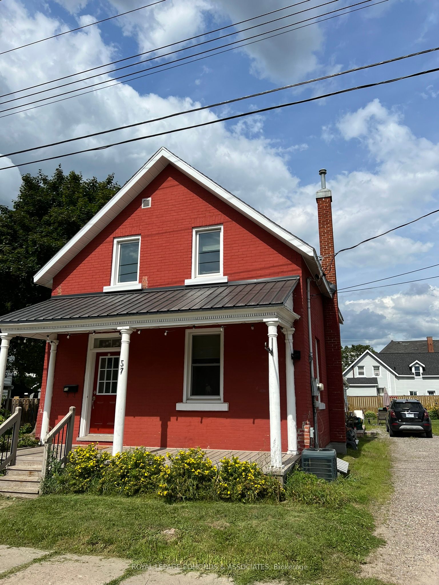 57 Lochiel Street Property Photo