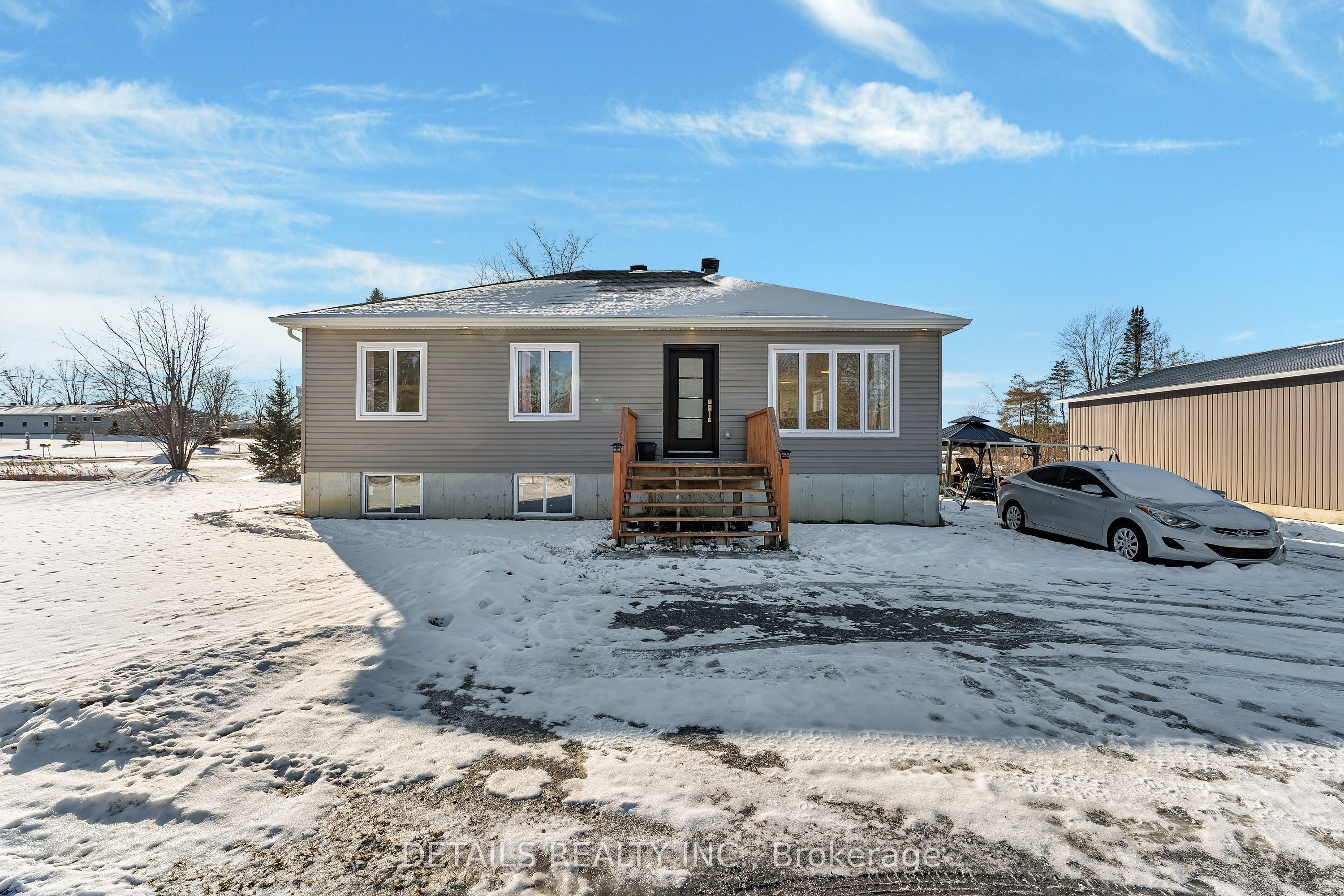 69 St Polycarp Street Property Photo