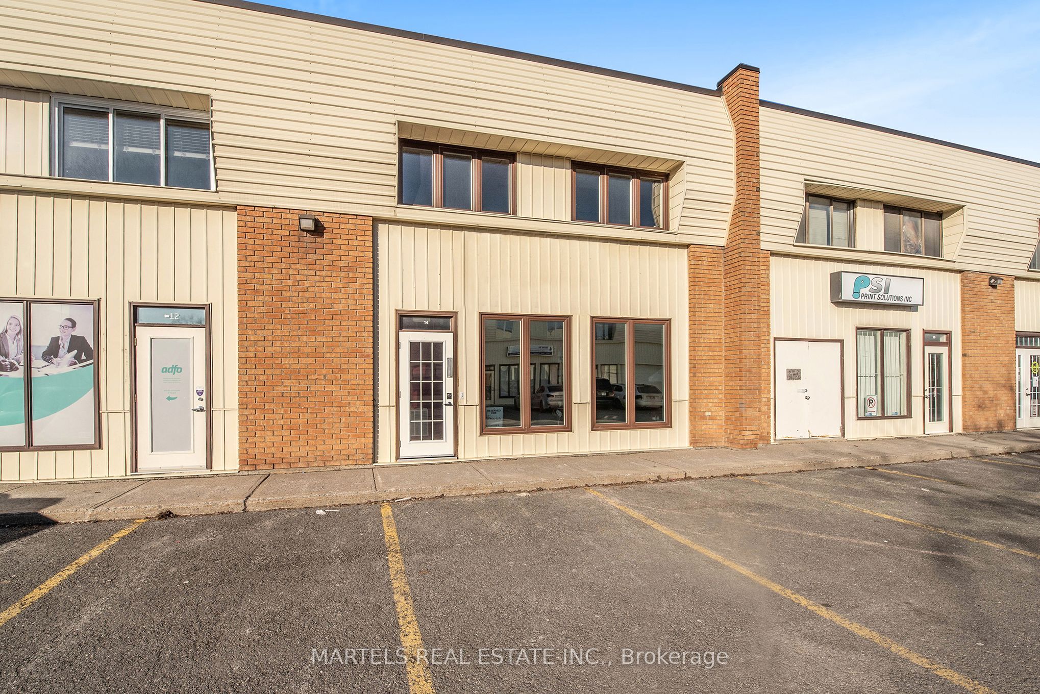 #14 - 5480 Canotek Road Property Photo 4