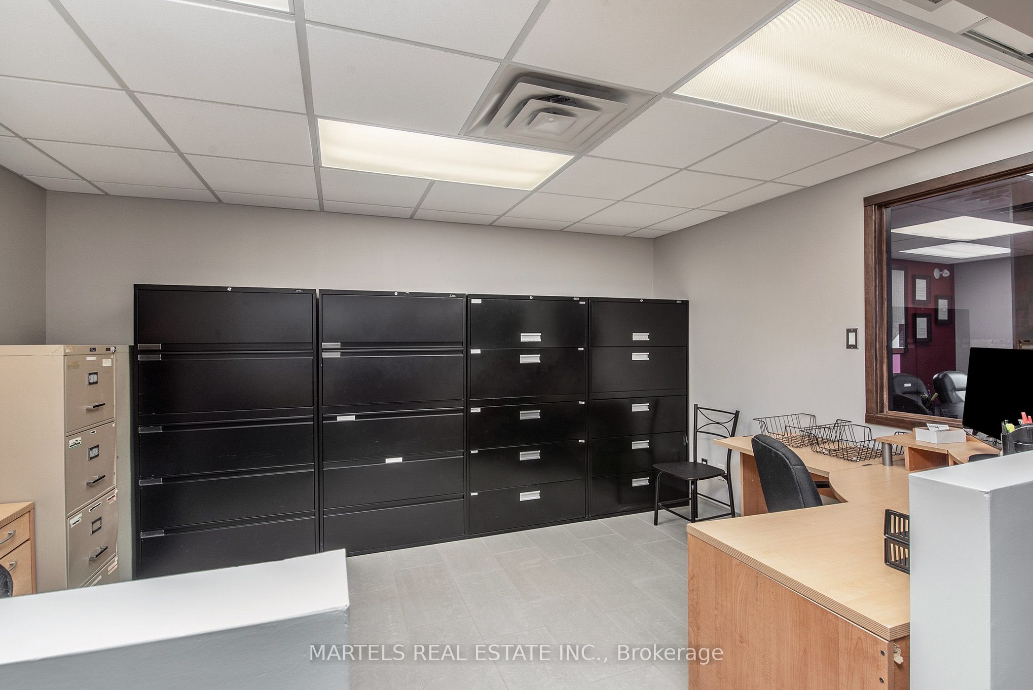 #14 - 5480 Canotek Road Property Photo 12