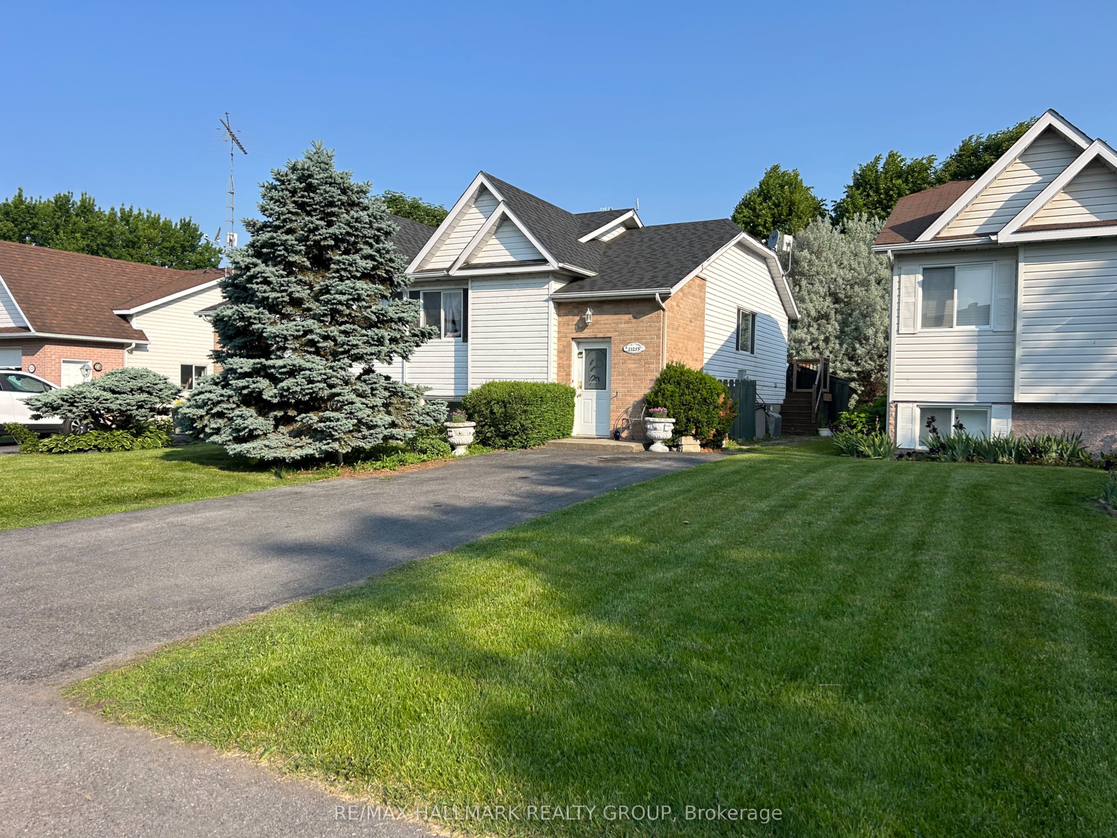 21255 Mc Naughton Court Property Photo 1