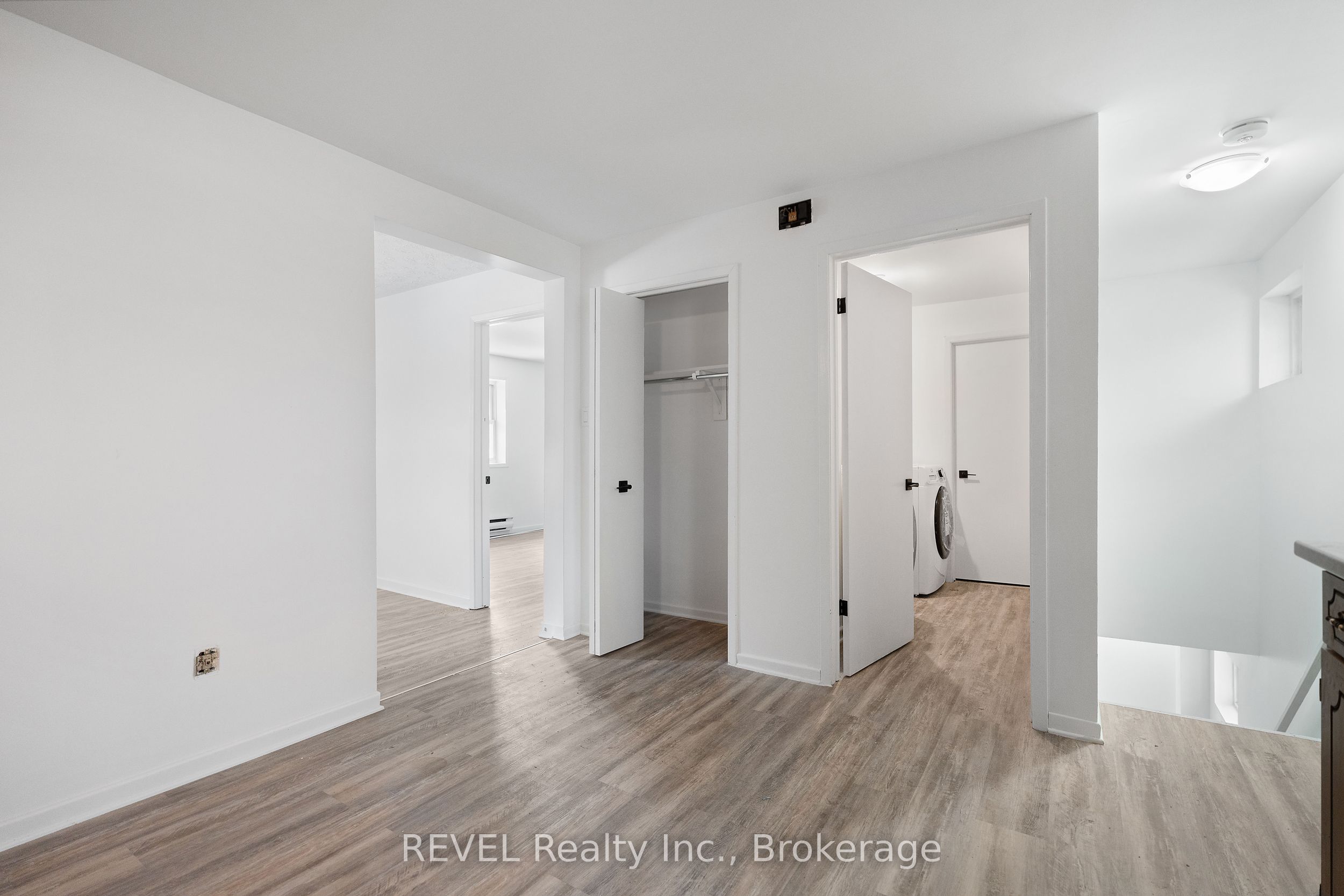 50 Front Street Property Photo 19