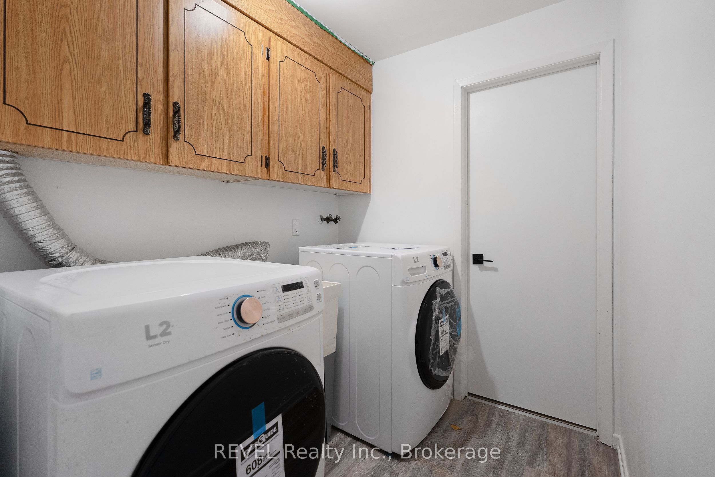 50 Front Street Property Photo 22