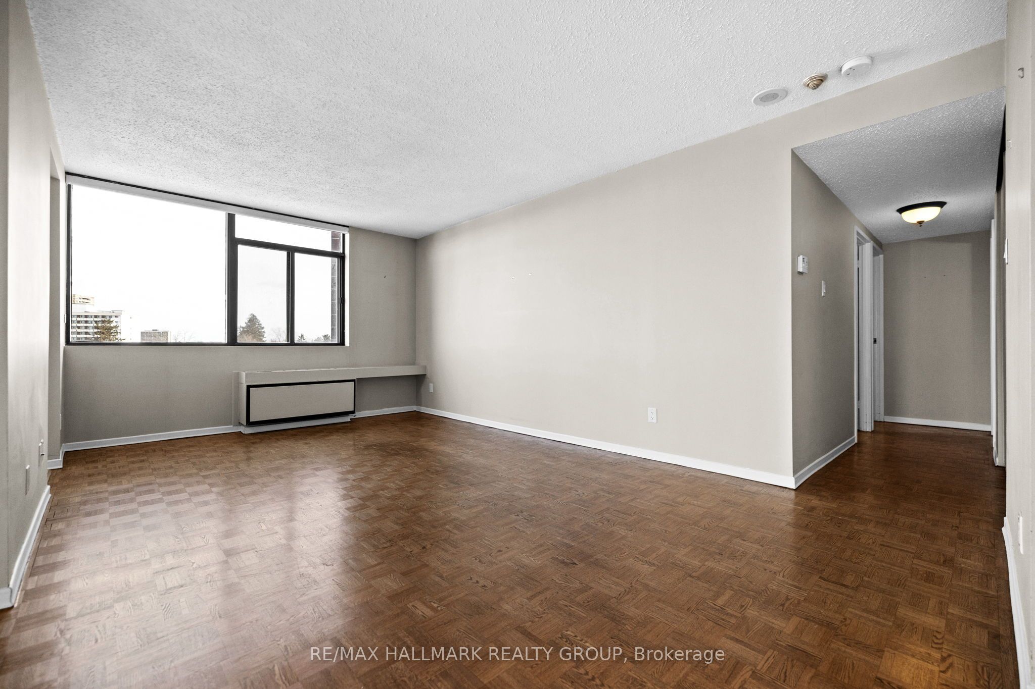 #1003 - 2871 Richmond Road Property Photo 10