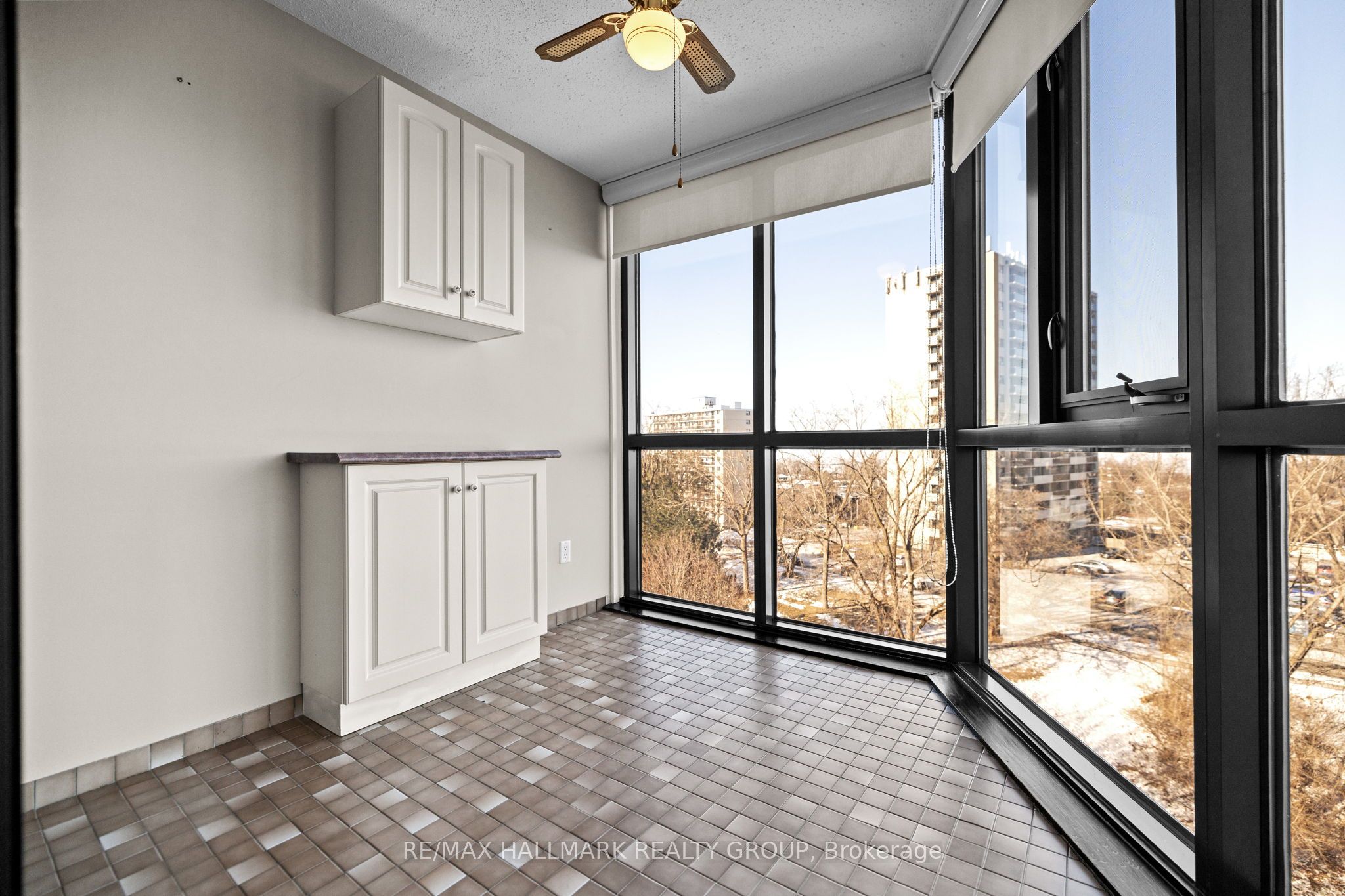 #1003 - 2871 Richmond Road Property Photo 17