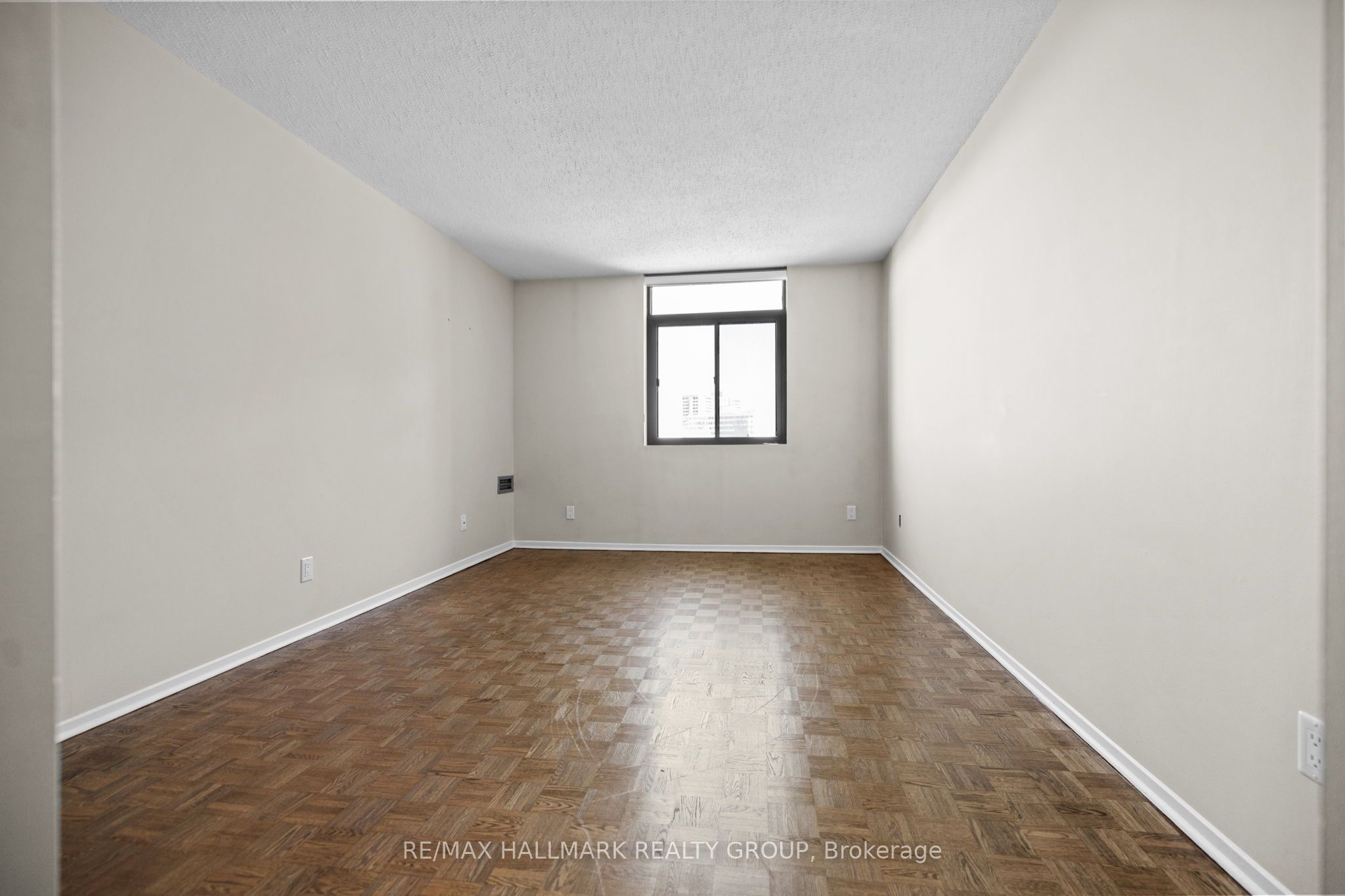 #1003 - 2871 Richmond Road Property Photo 26