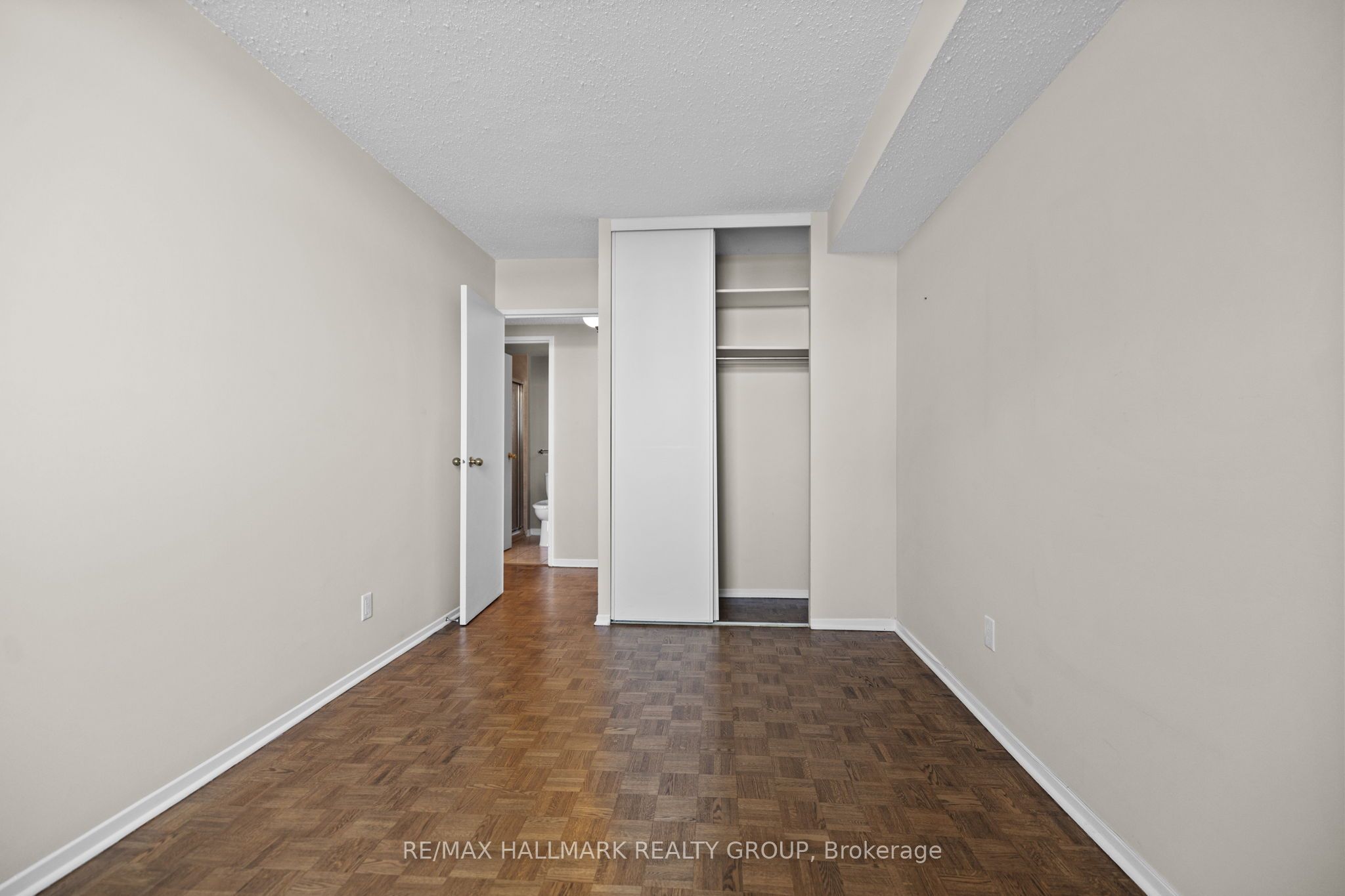 #1003 - 2871 Richmond Road Property Photo 27