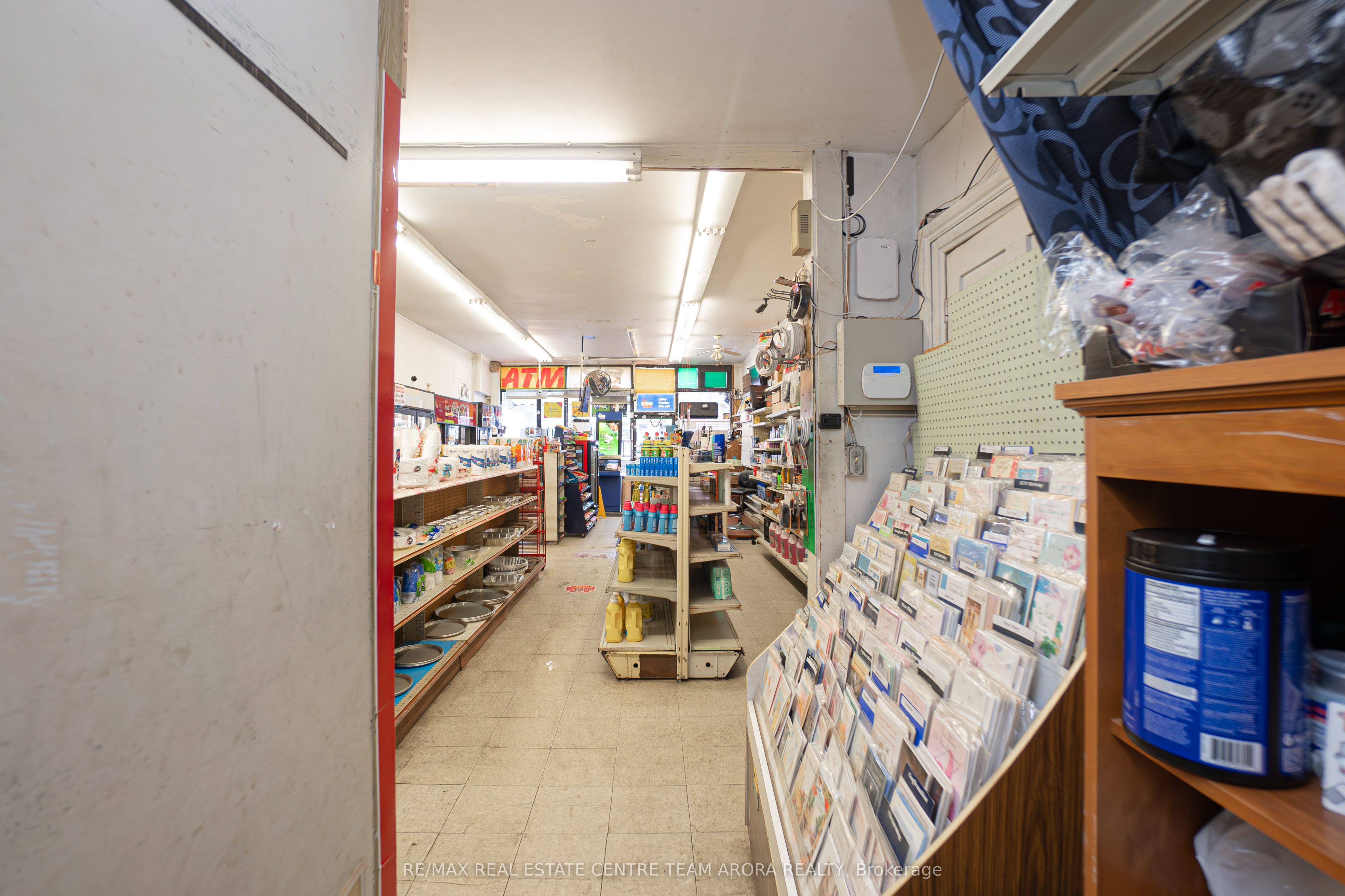 ##main - 66 Erie Avenue Property Photo 13