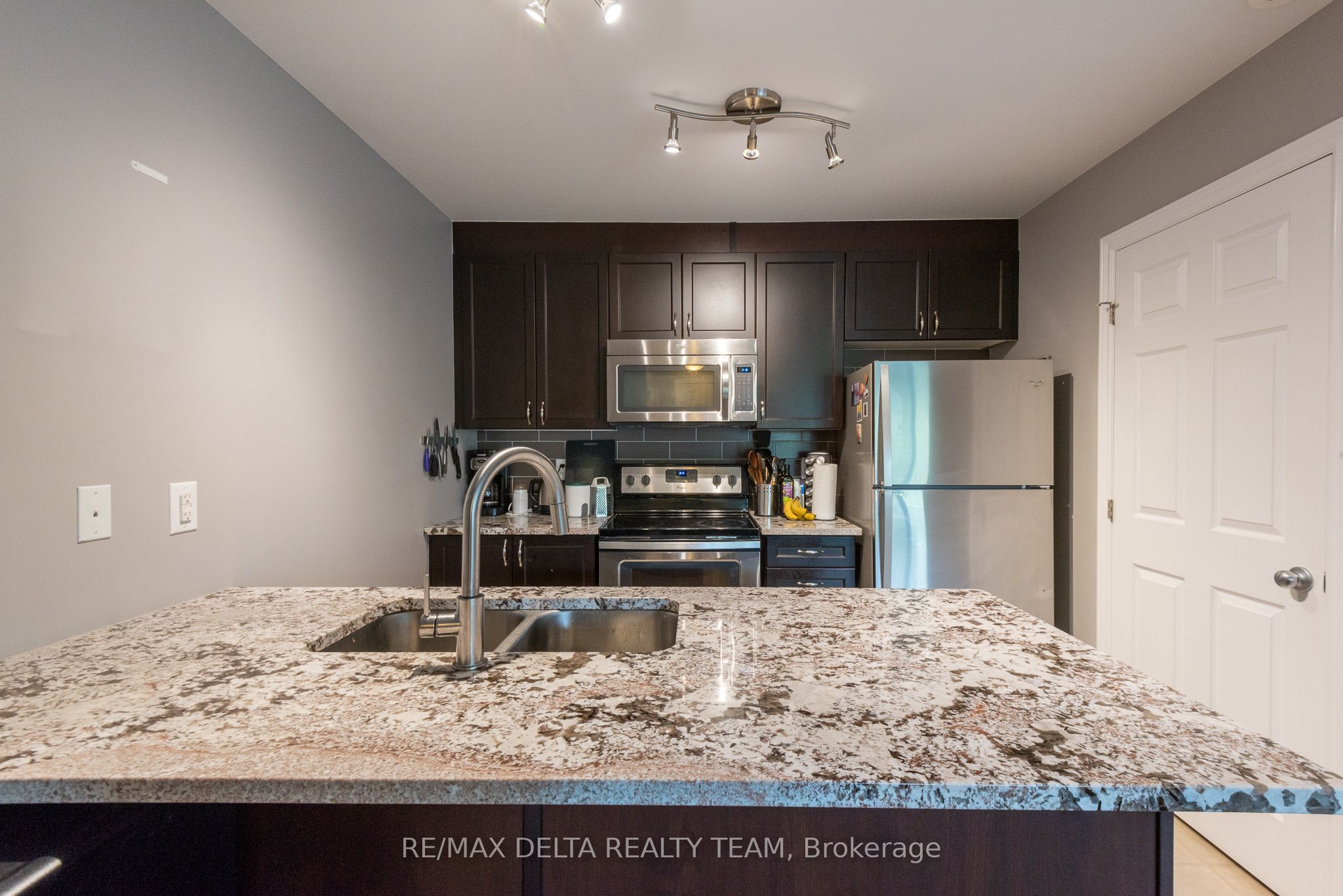 #b - 275 Meadowlilly Road Property Photo 6