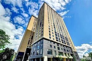 #1011 - 105 Champagne Avenue Property Photo