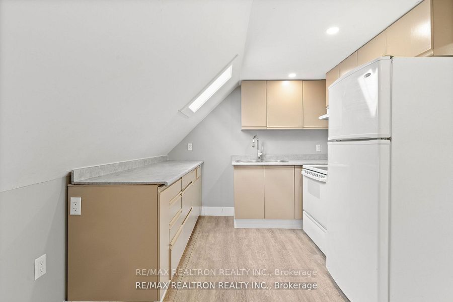 115-117 Division Street Property Photo 9