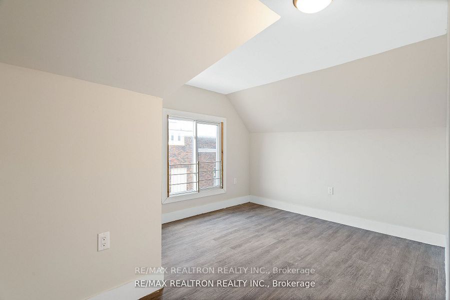 115-117 Division Street Property Photo 14
