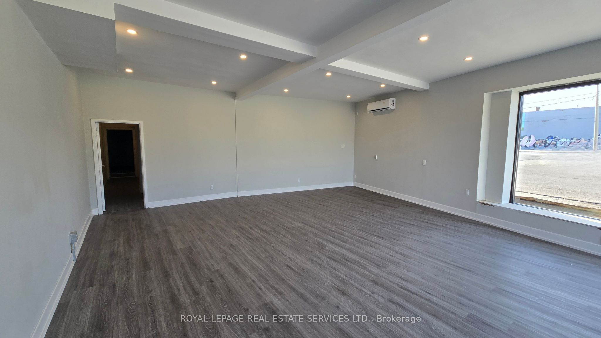 #b - 169 East Main Street Property Photo 7