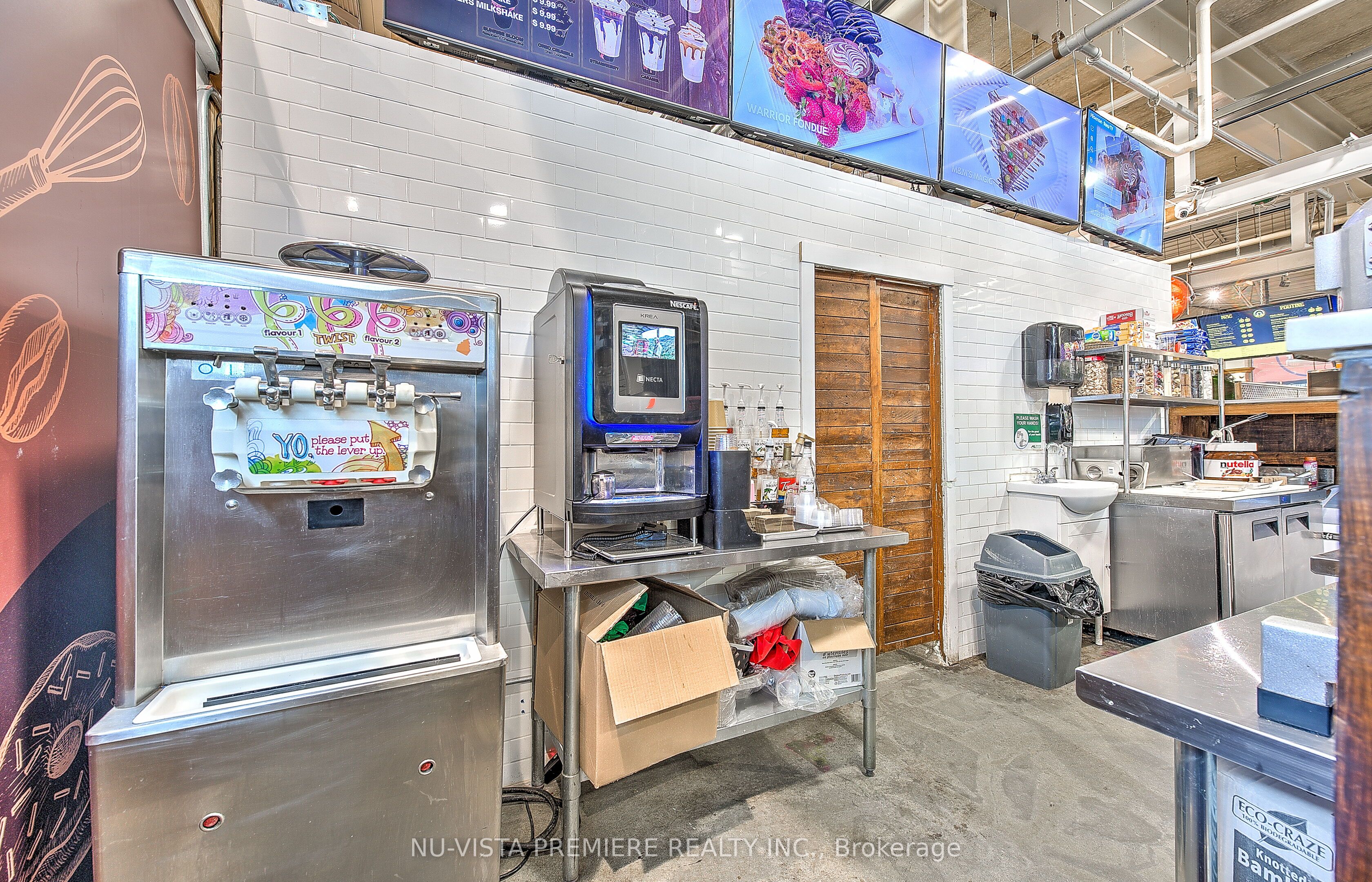 130 King Street Property Photo 14
