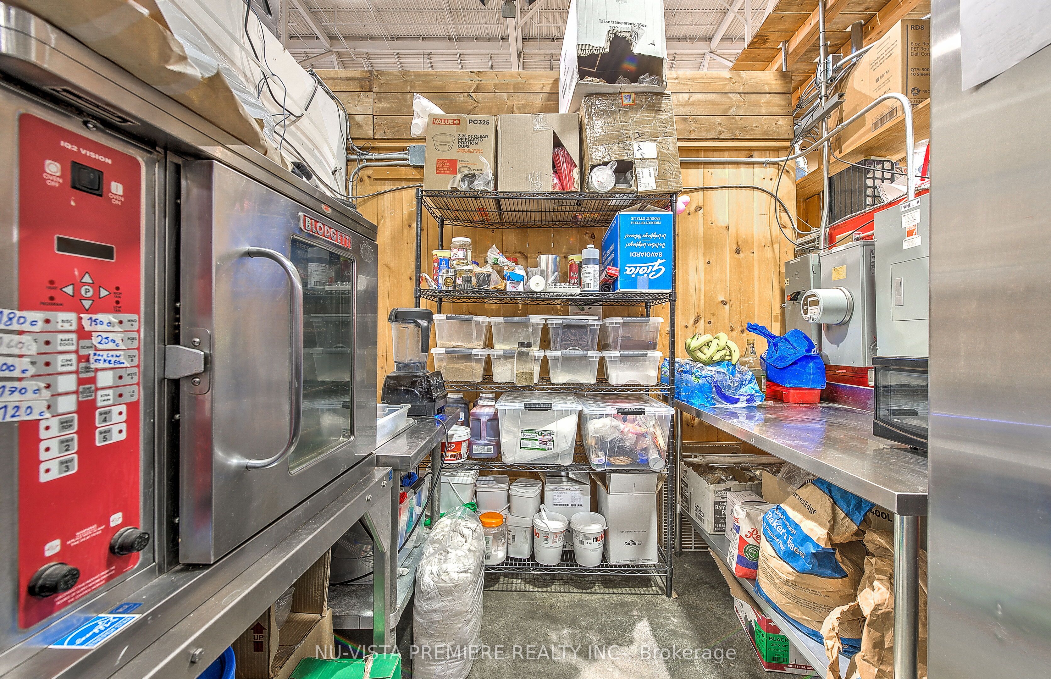 130 King Street Property Photo 26