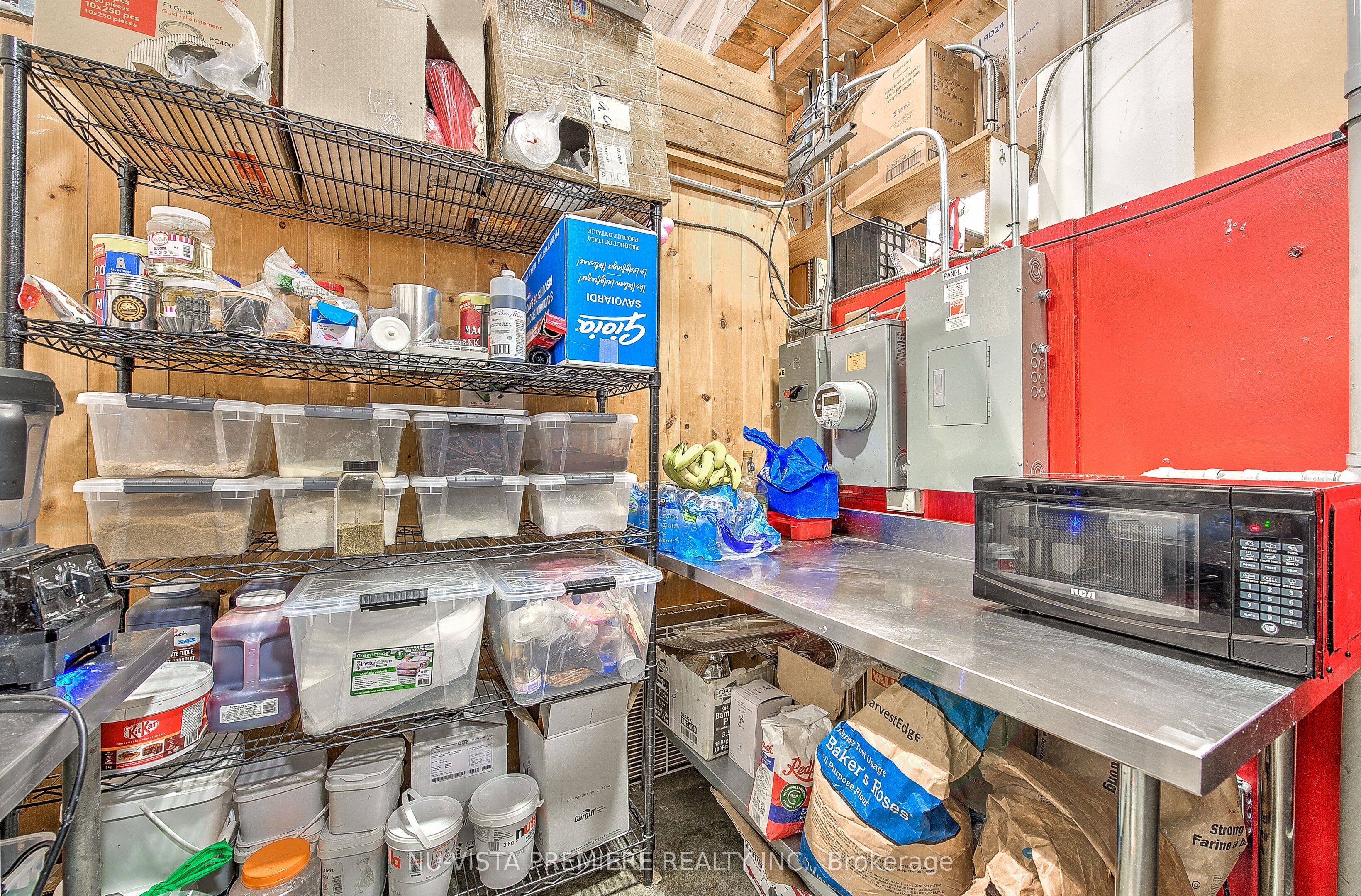 130 King Street Property Photo 27