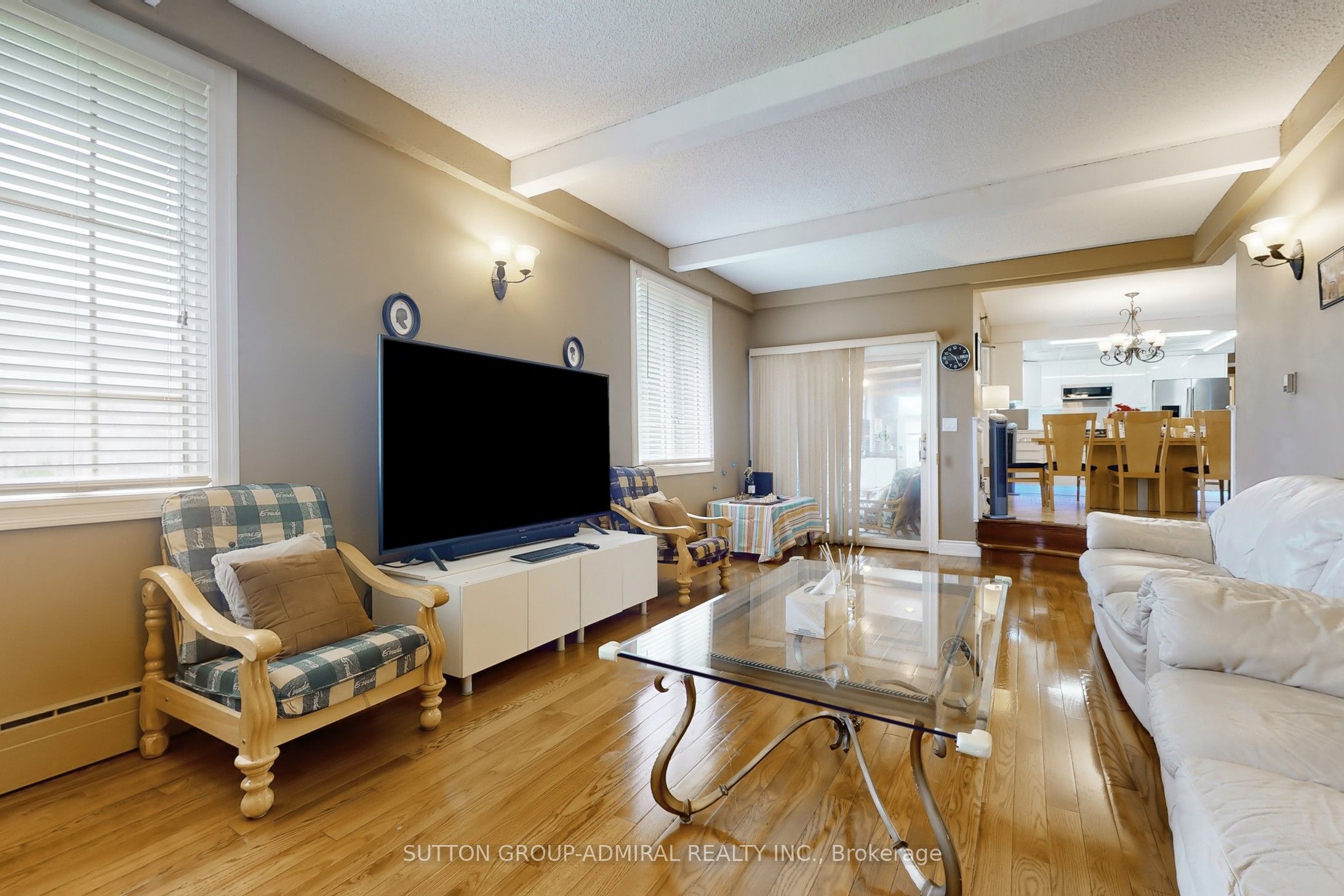 6916 Garner Road Property Photo 7