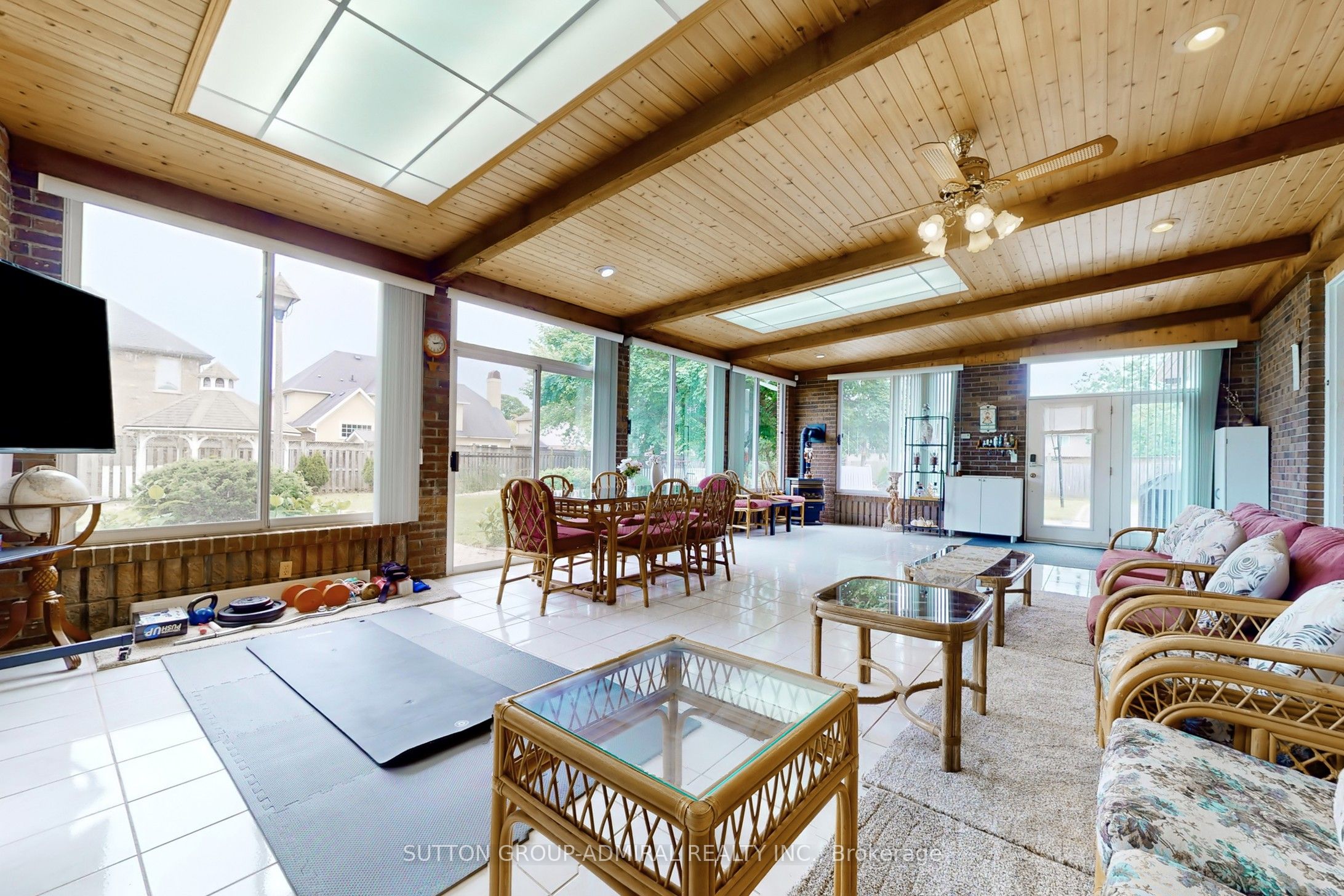 6916 Garner Road Property Photo 15