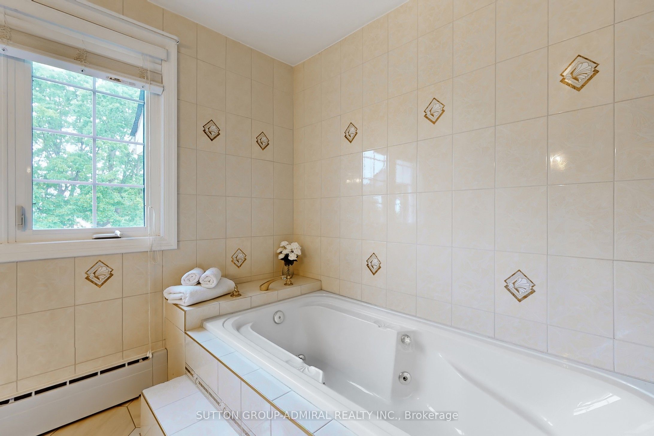 6916 Garner Road Property Photo 20