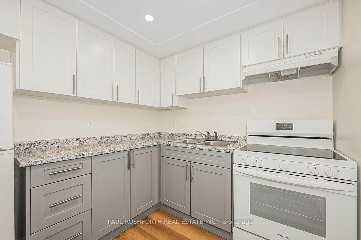 #302 - 555 Brittany Drive Property Photo 9