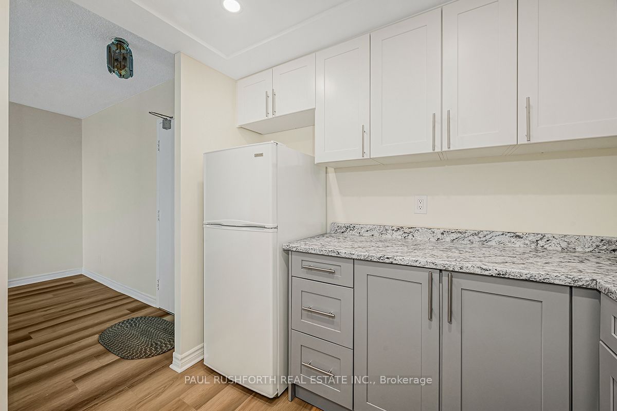 #302 - 555 Brittany Drive Property Photo 10