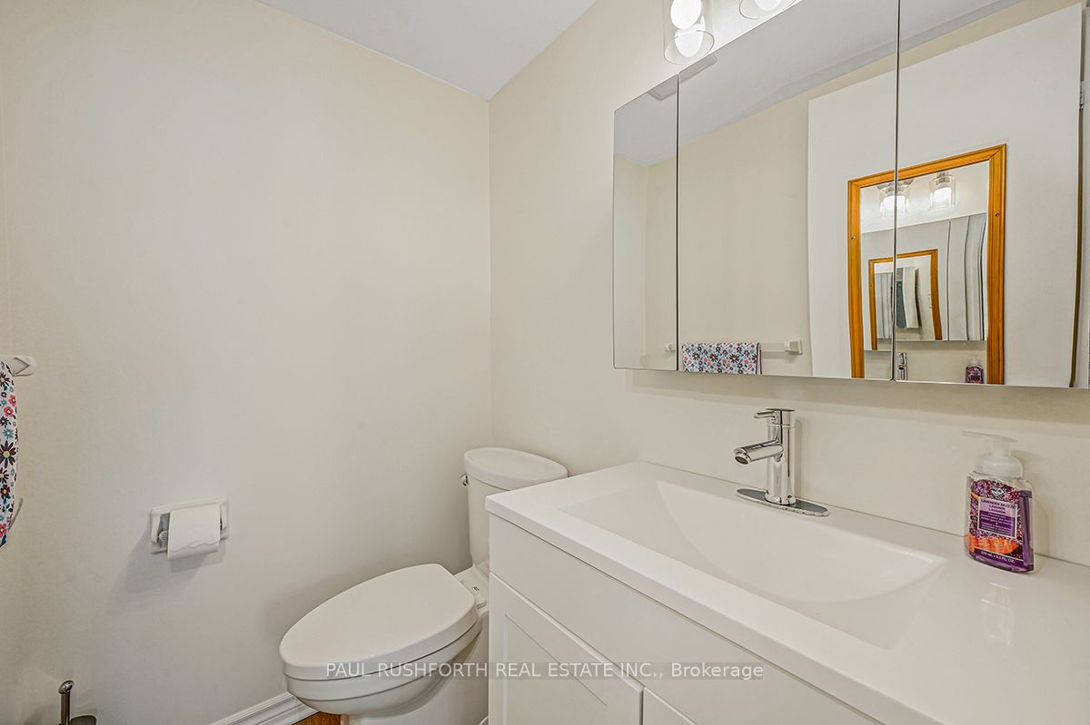 #302 - 555 Brittany Drive Property Photo 14