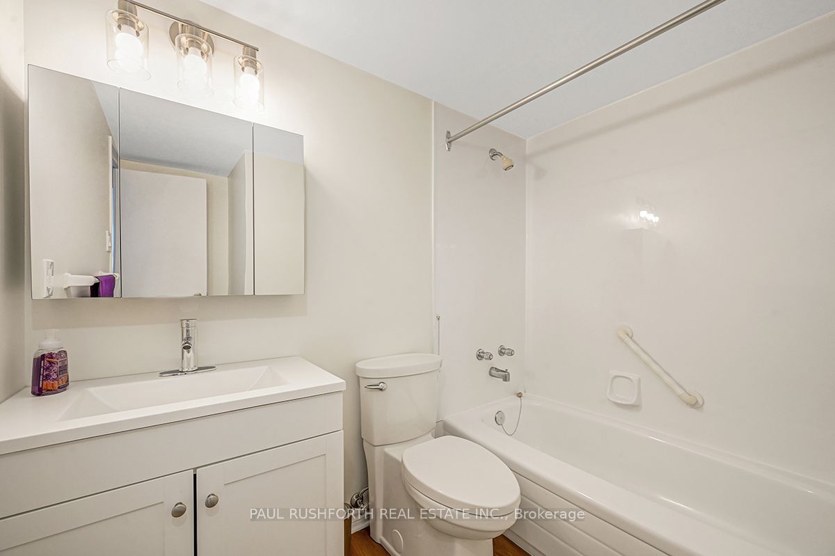 #302 - 555 Brittany Drive Property Photo 16