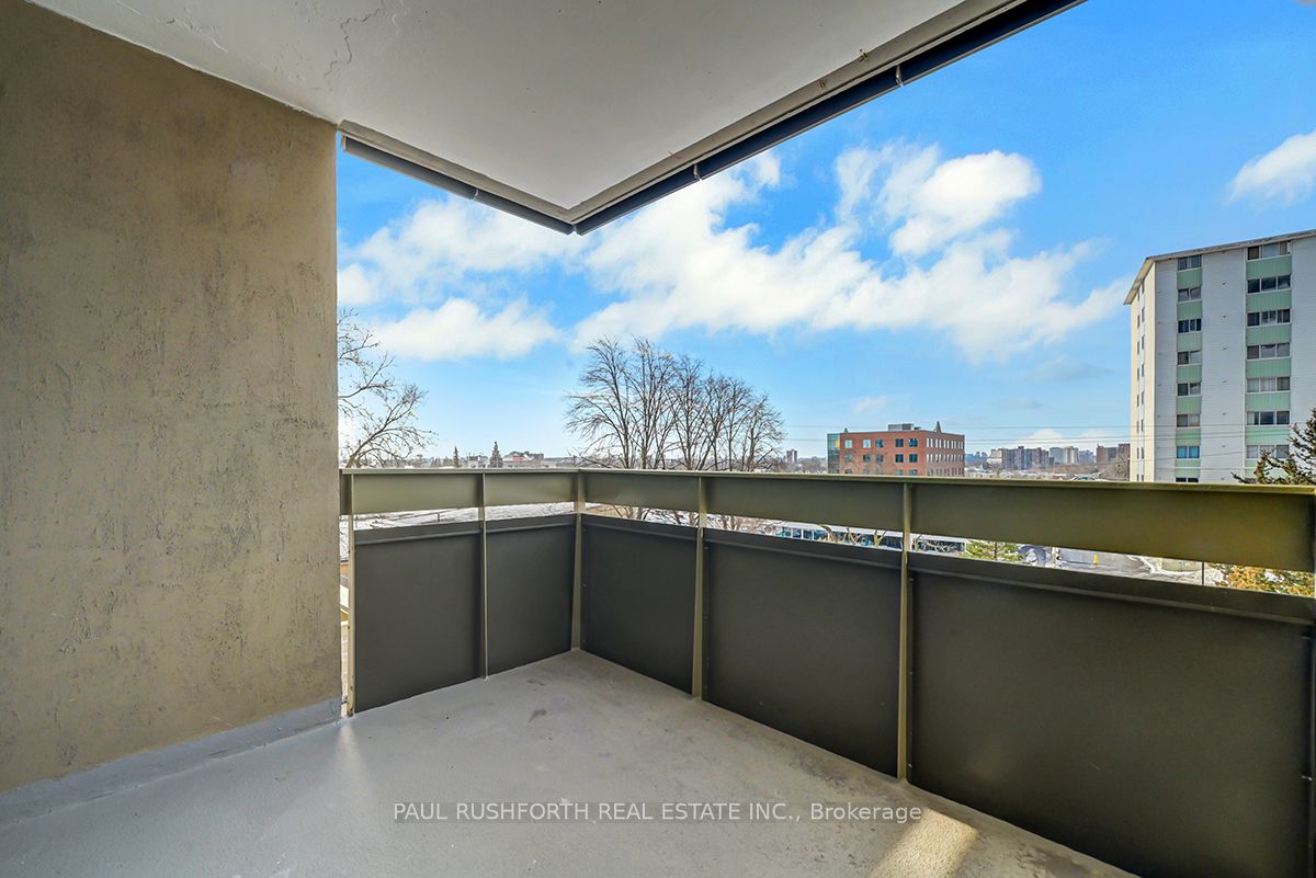 #302 - 555 Brittany Drive Property Photo 17