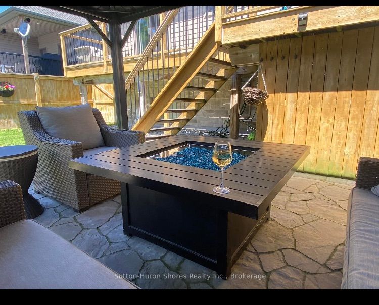 354 Peirson Avenue Property Photo 3