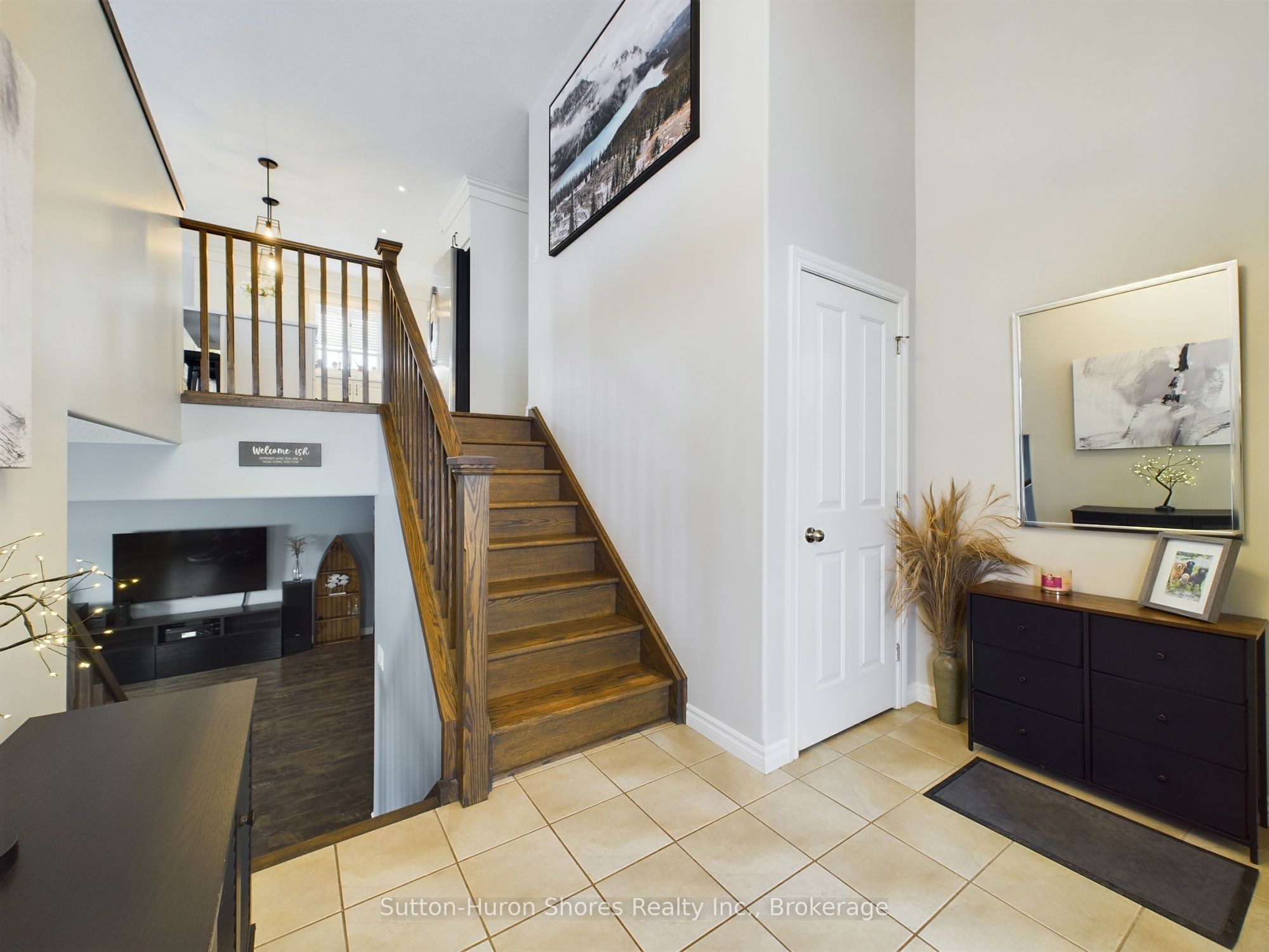 354 Peirson Avenue Property Photo 4
