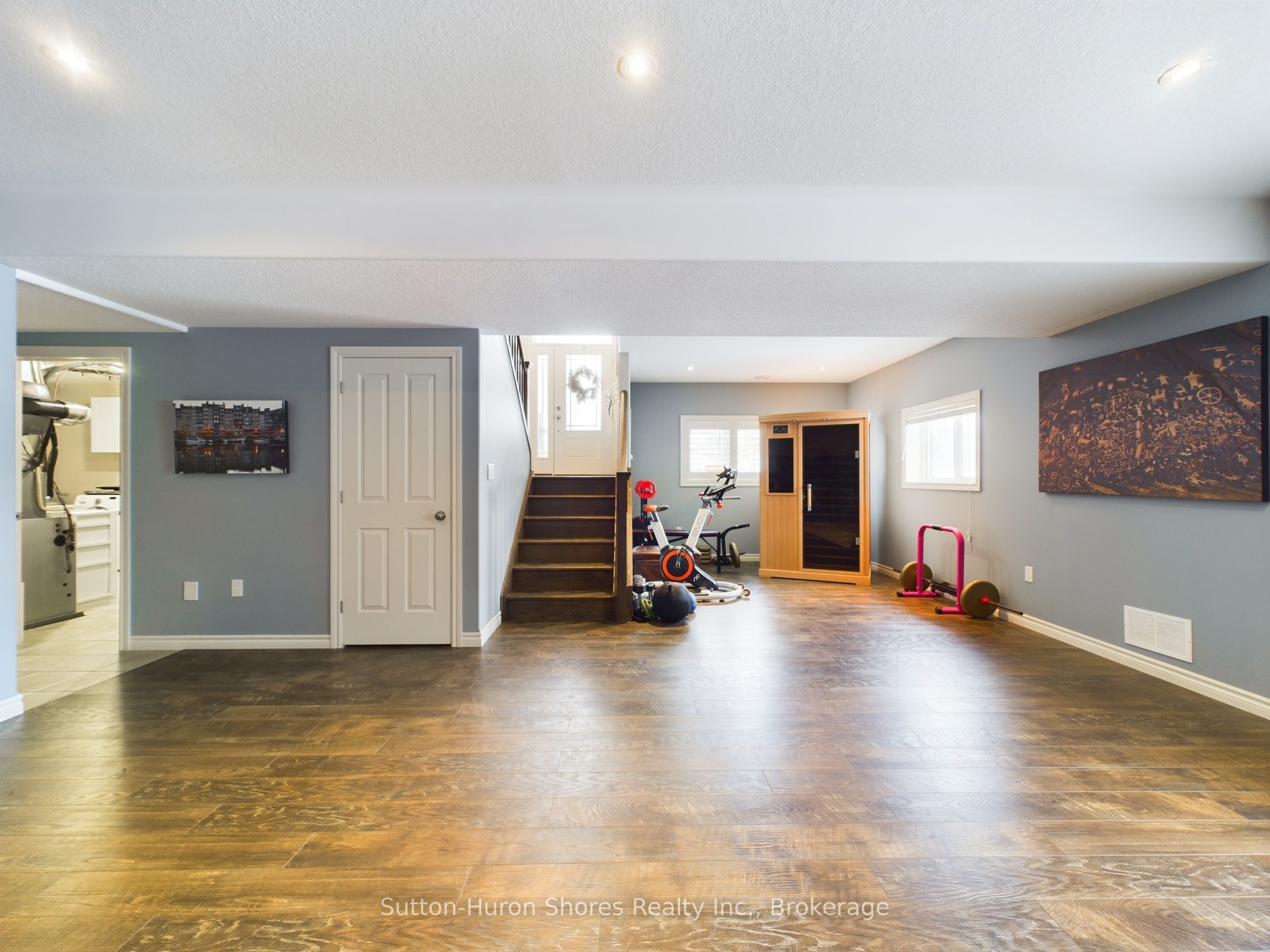 354 Peirson Avenue Property Photo 24