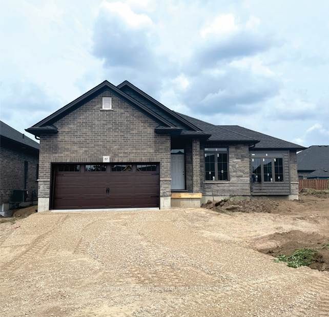 87 Matheson Crescent Property Photo 1