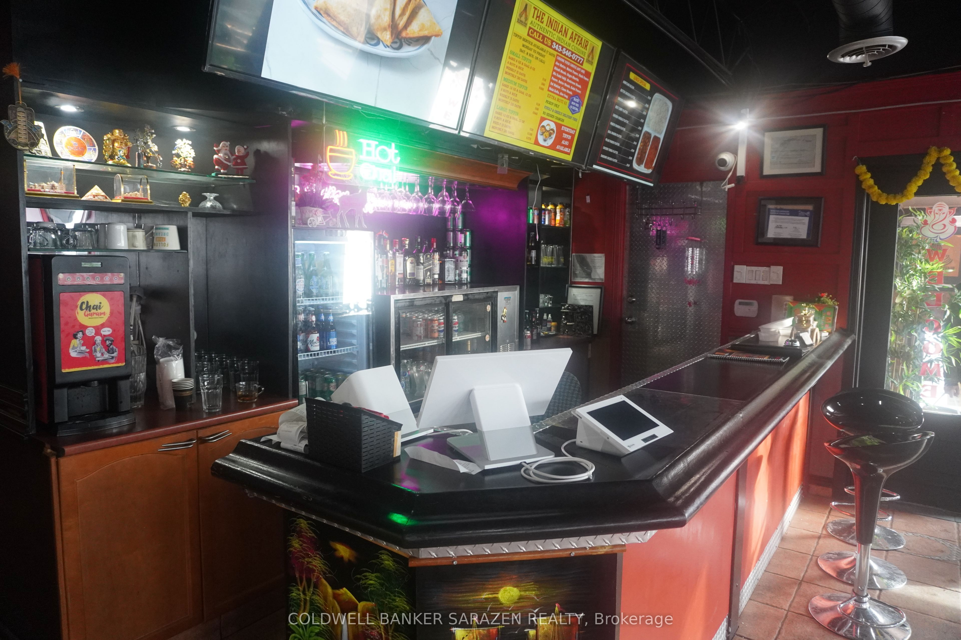 5031 Bank Street Property Photo 9