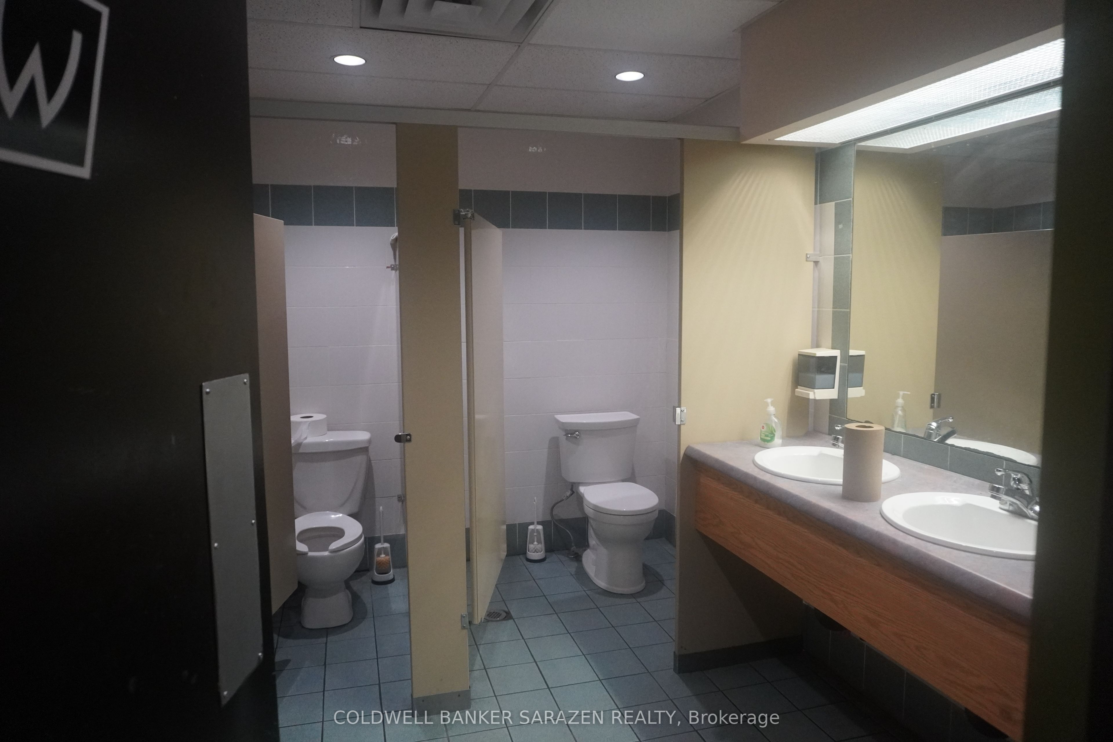 5031 Bank Street Property Photo 23