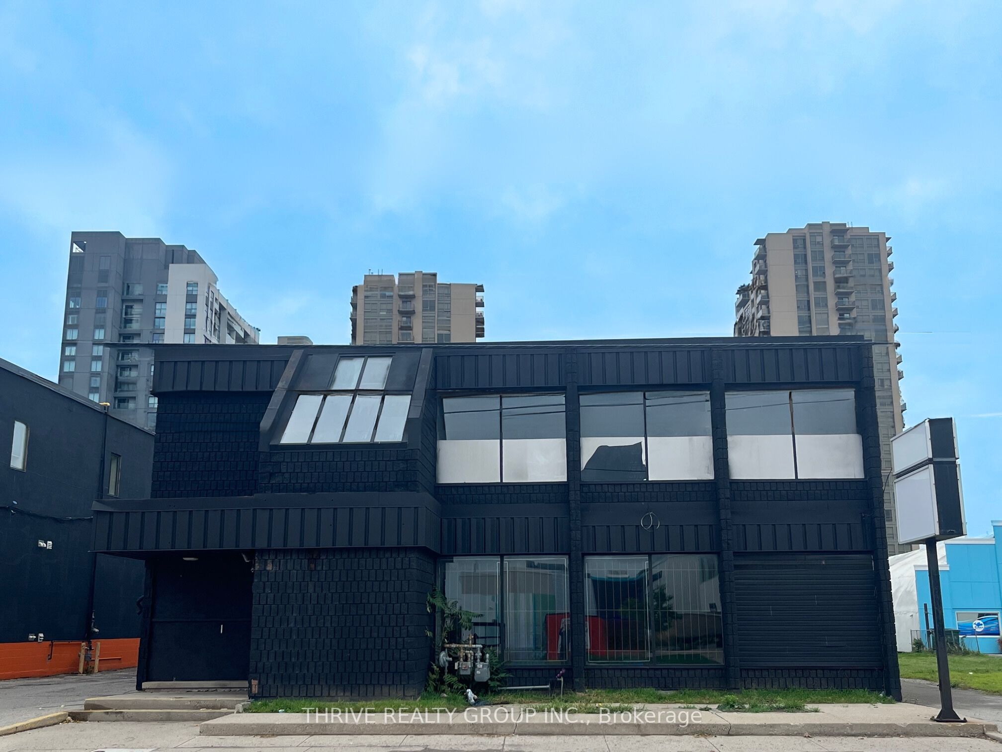 724 York Street Property Photo 1