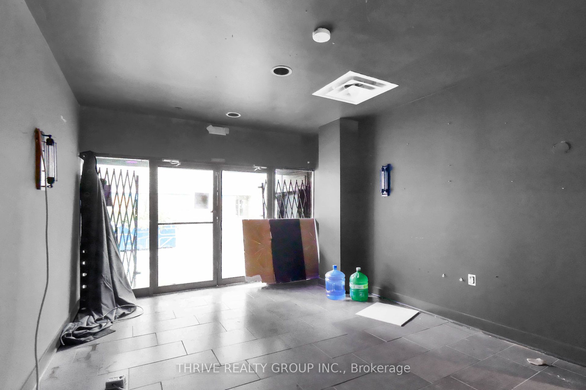200 Dundas Street Property Photo 3