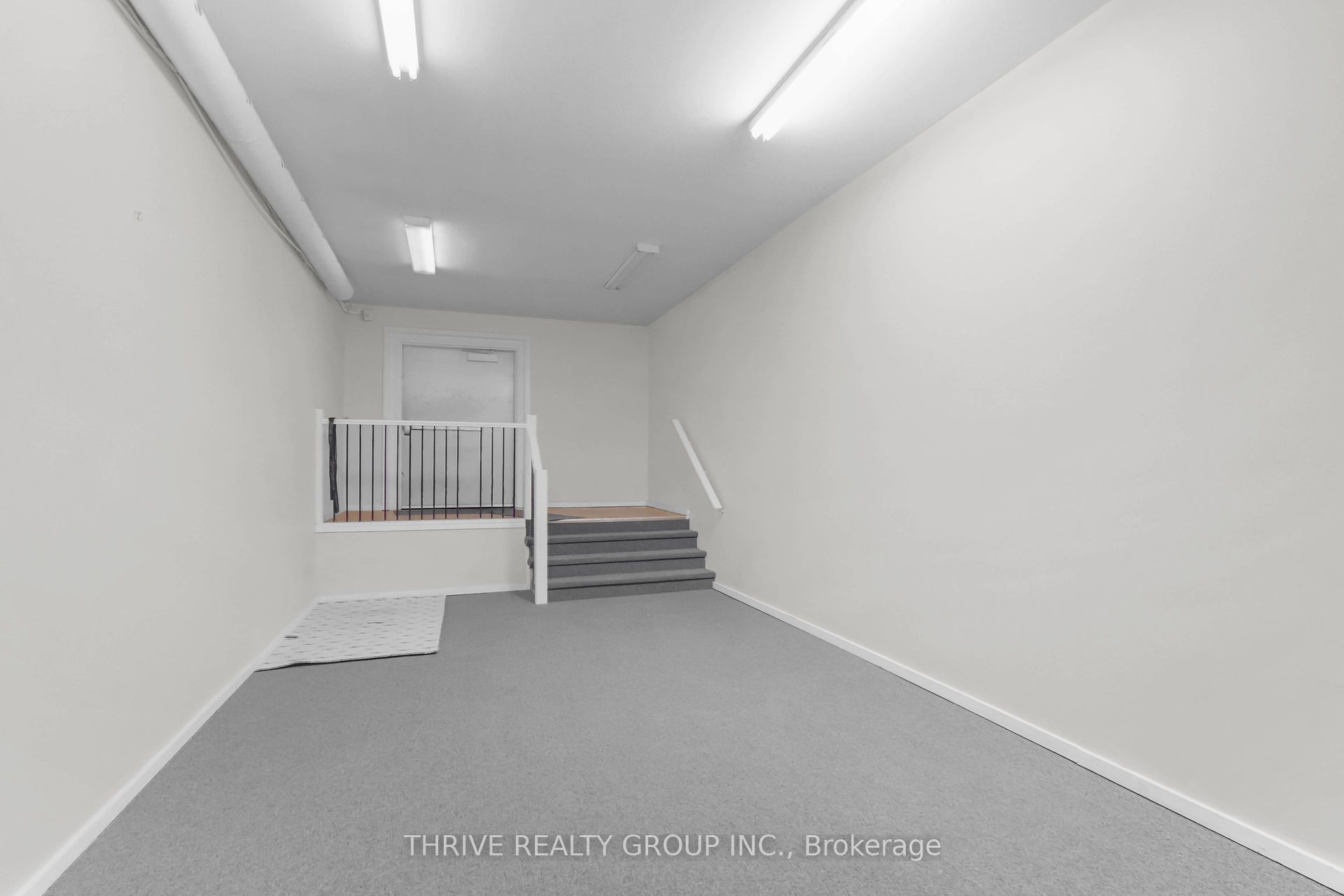 200 Dundas Street Property Photo 4
