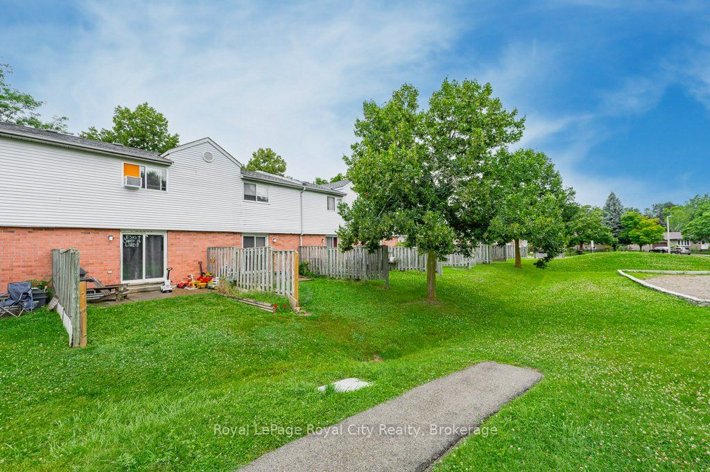 #8 - 40 Imperial Road Property Photo 6