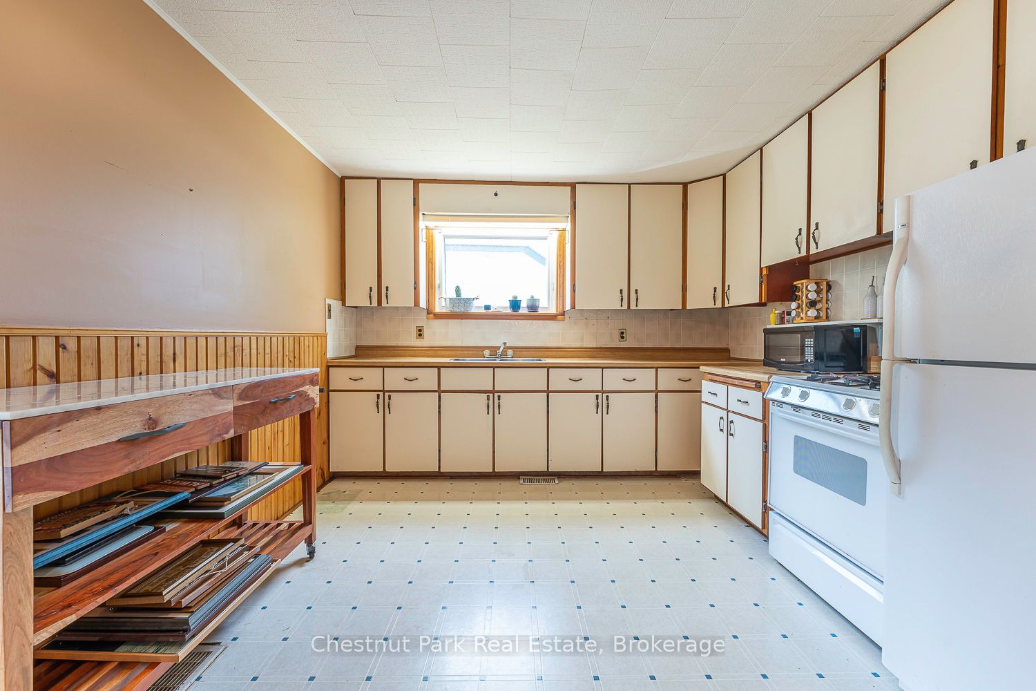 1570 9th Avenue Property Photo 8