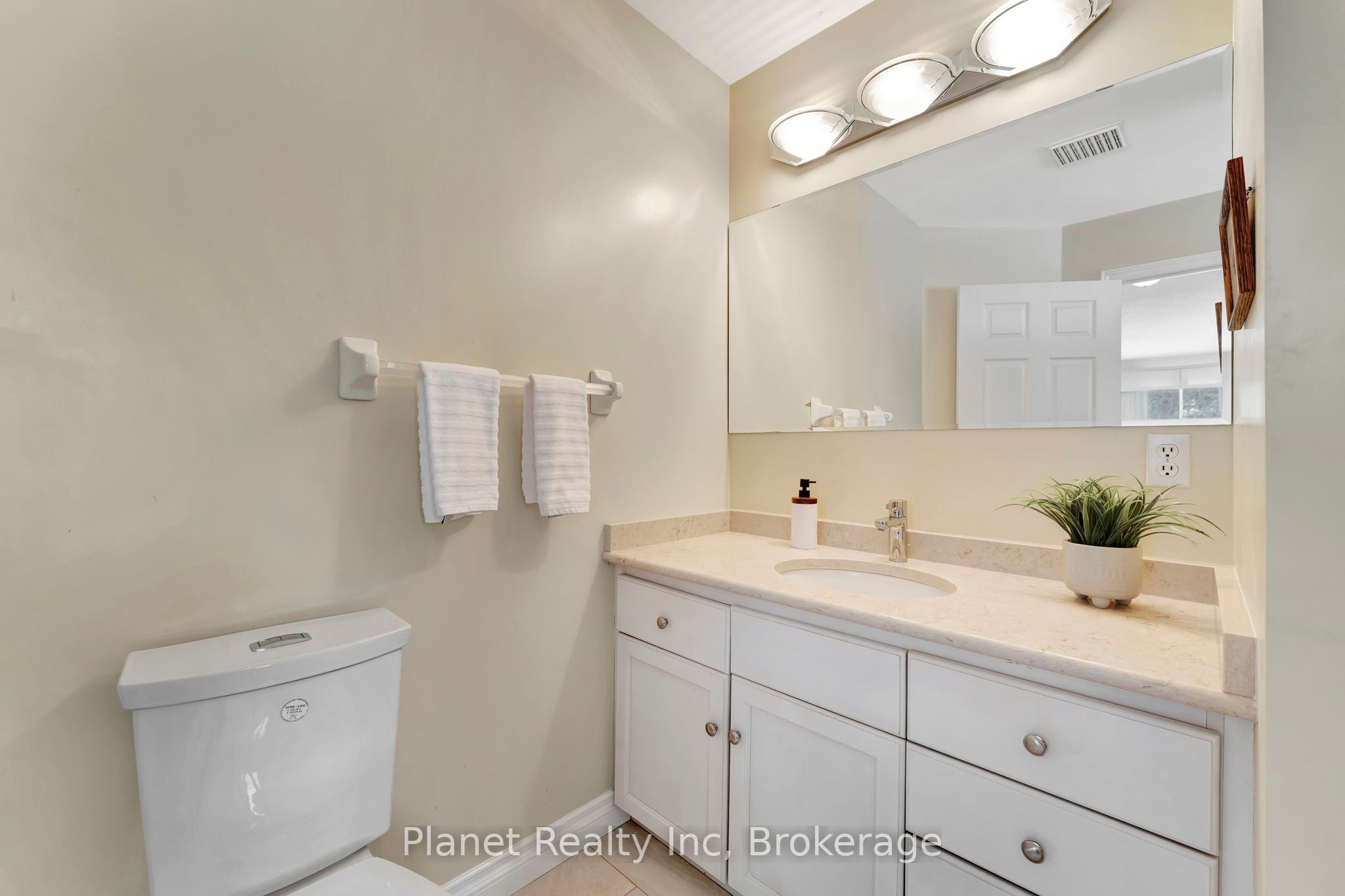 41 Arbordale Walk Property Photo 14