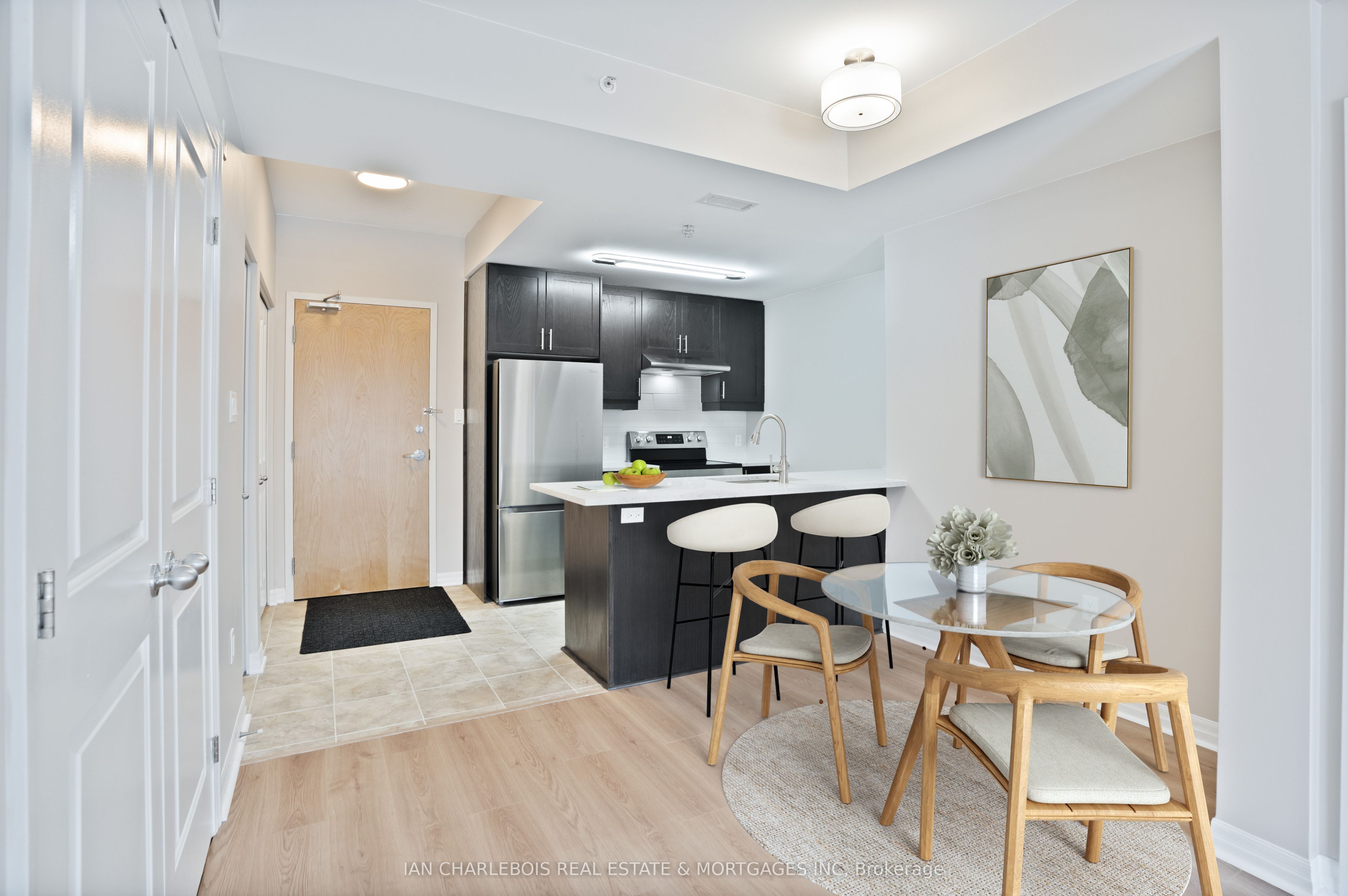 #104 - 225 Winterfell Property Photo 4