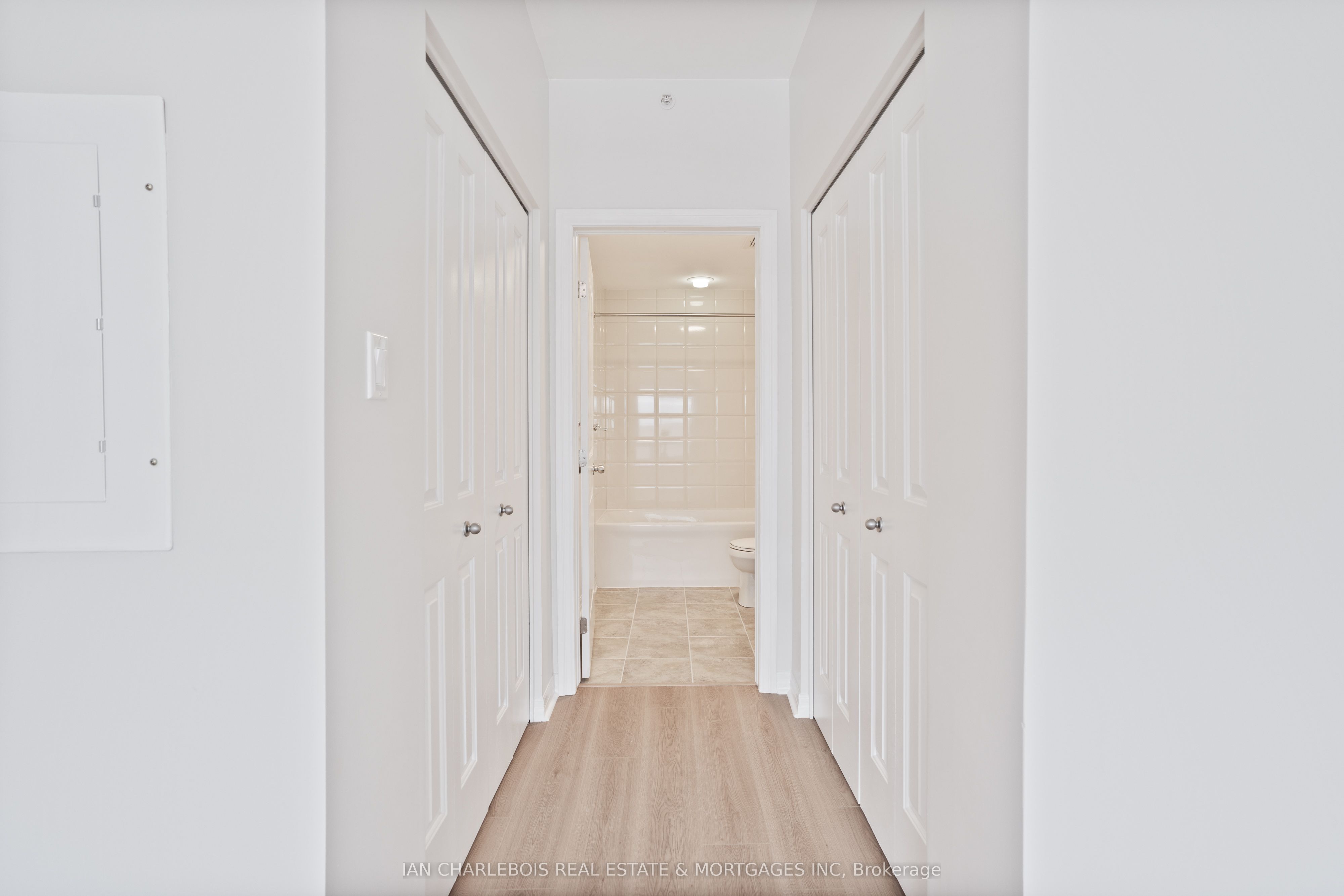 #104 - 225 Winterfell Property Photo 14