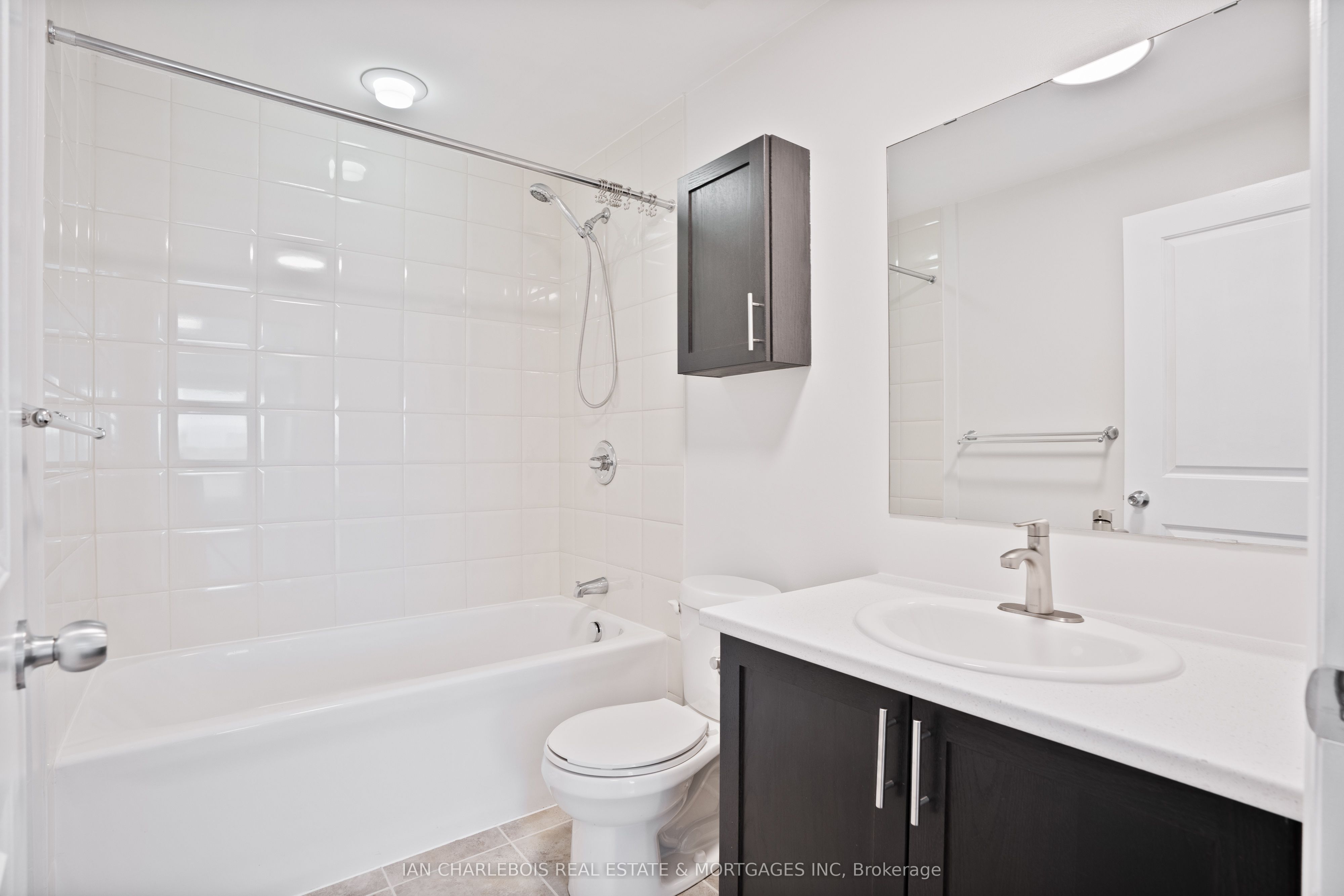 #104 - 225 Winterfell Property Photo 15