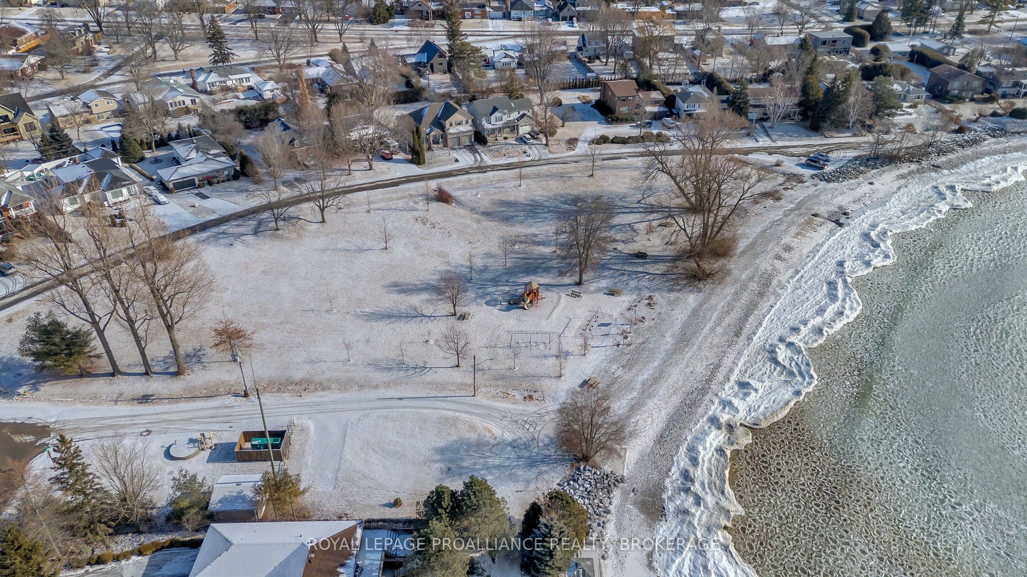 21 Crerar Boulevard Property Photo 11