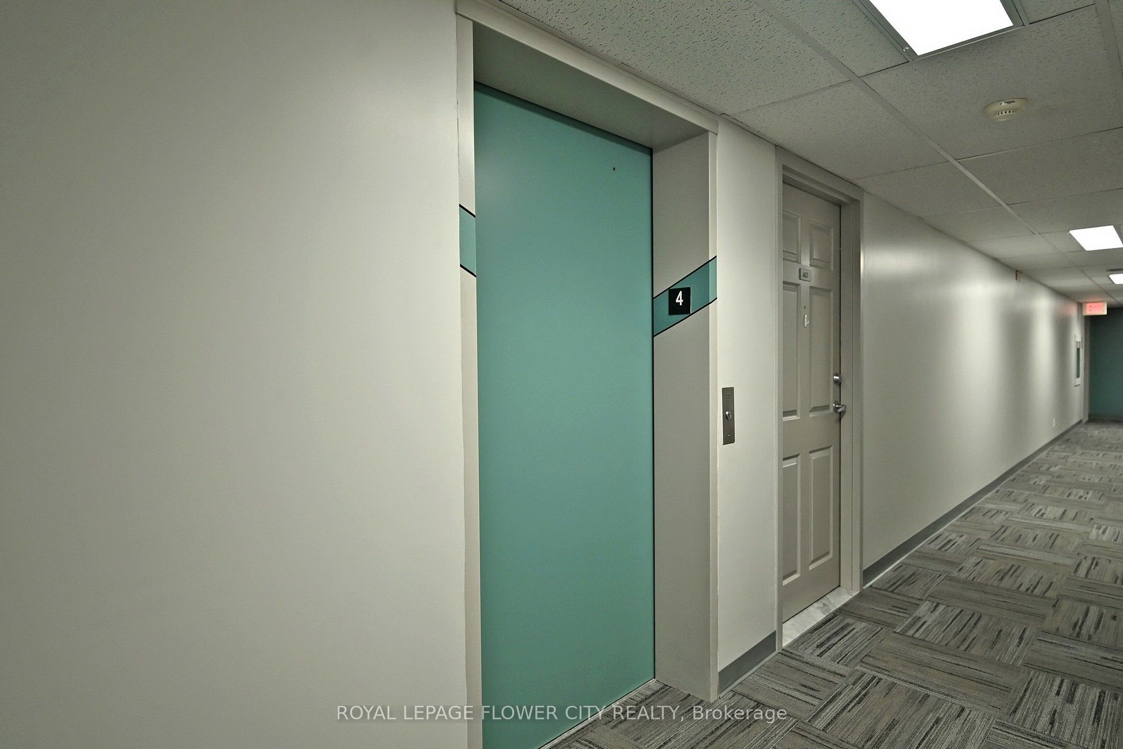 401-85 William Street Property Photo 9