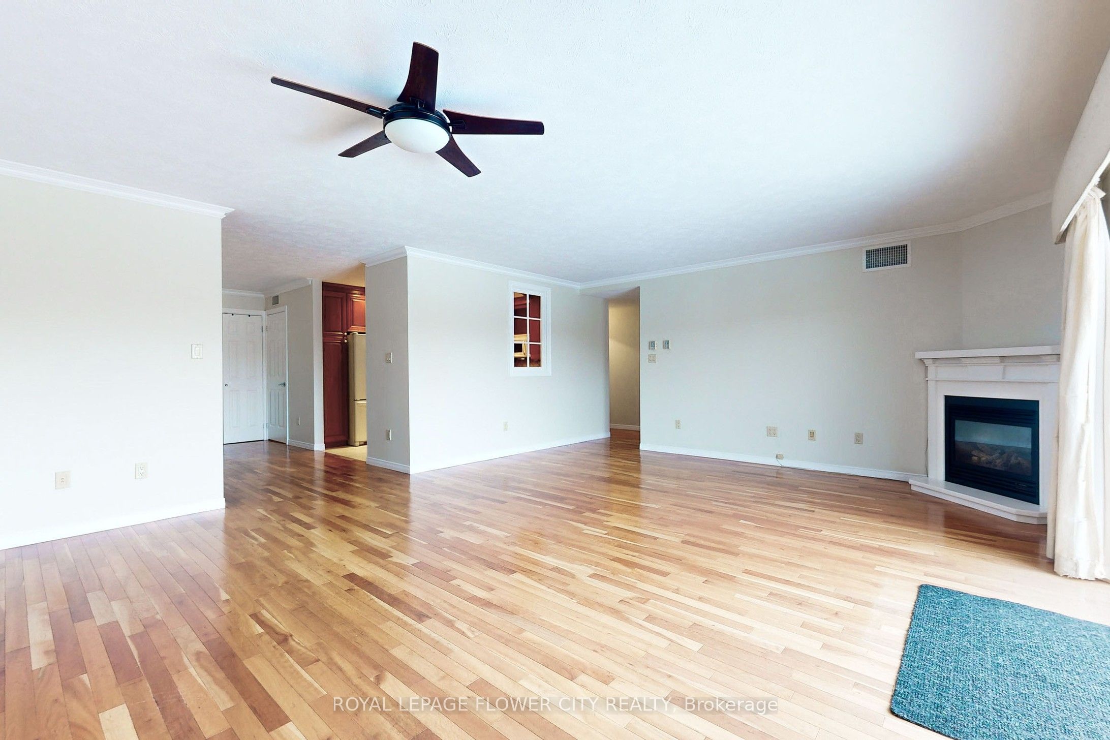 401-85 William Street Property Photo 15